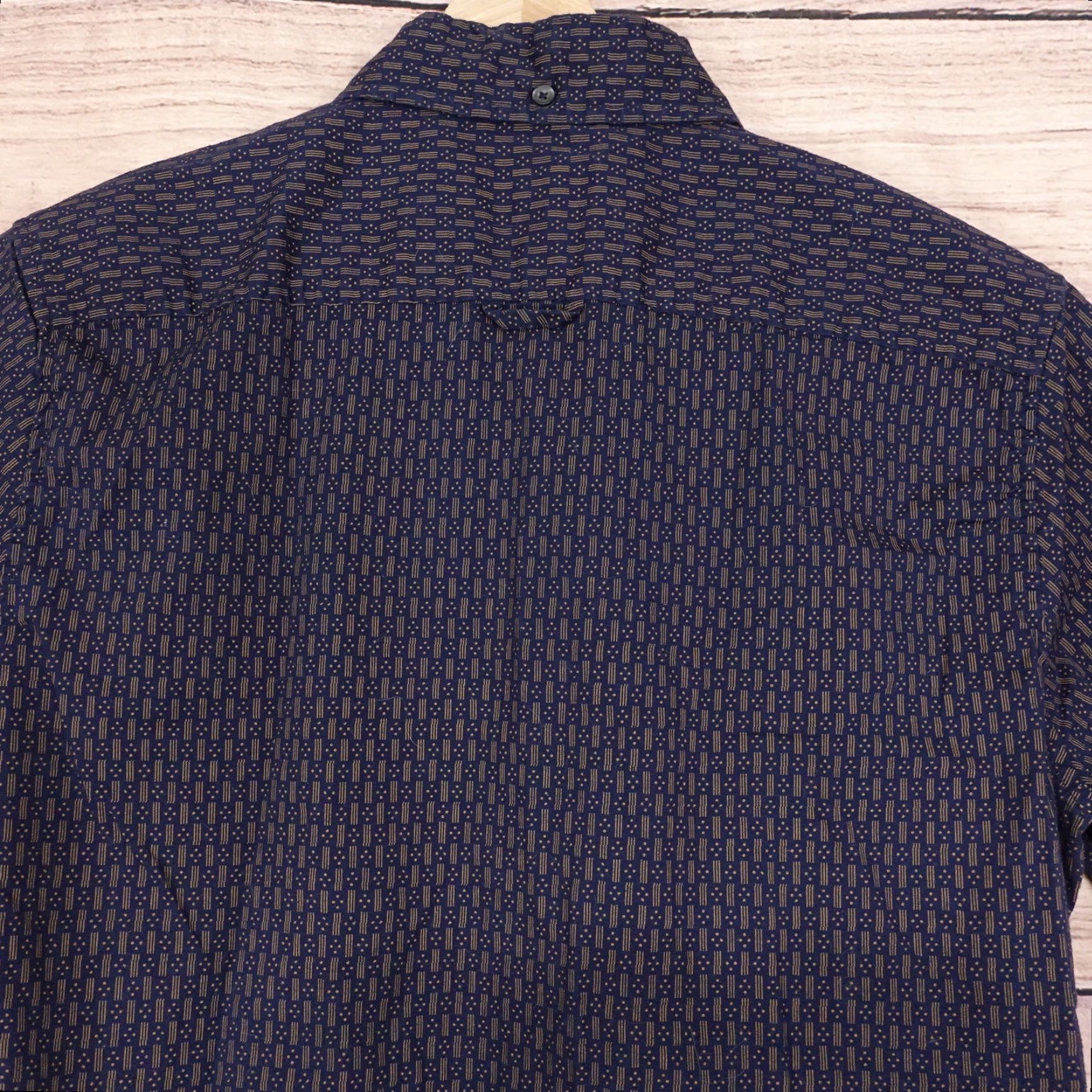 Ben Sherman BEN SHERMAN BLUE GEOMETRIC BUTTON DOWN SHIRT MENS SIZE SMALL Size US S / EU 44-46 / 1 - 5 Thumbnail