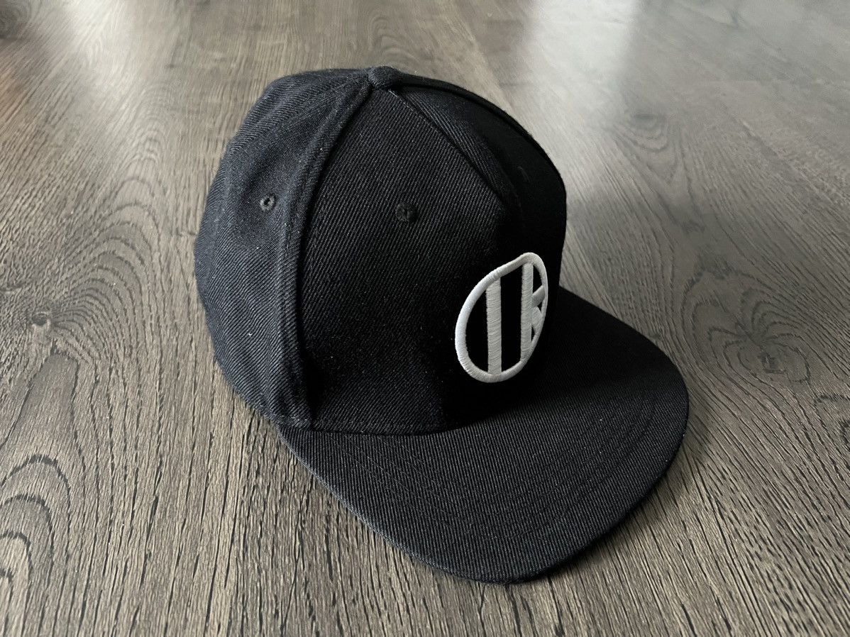 Japanese Brand ONE OK ROCK - Cap / Hat / Snapback / Six Panels Size ONE SIZE - 3 Thumbnail