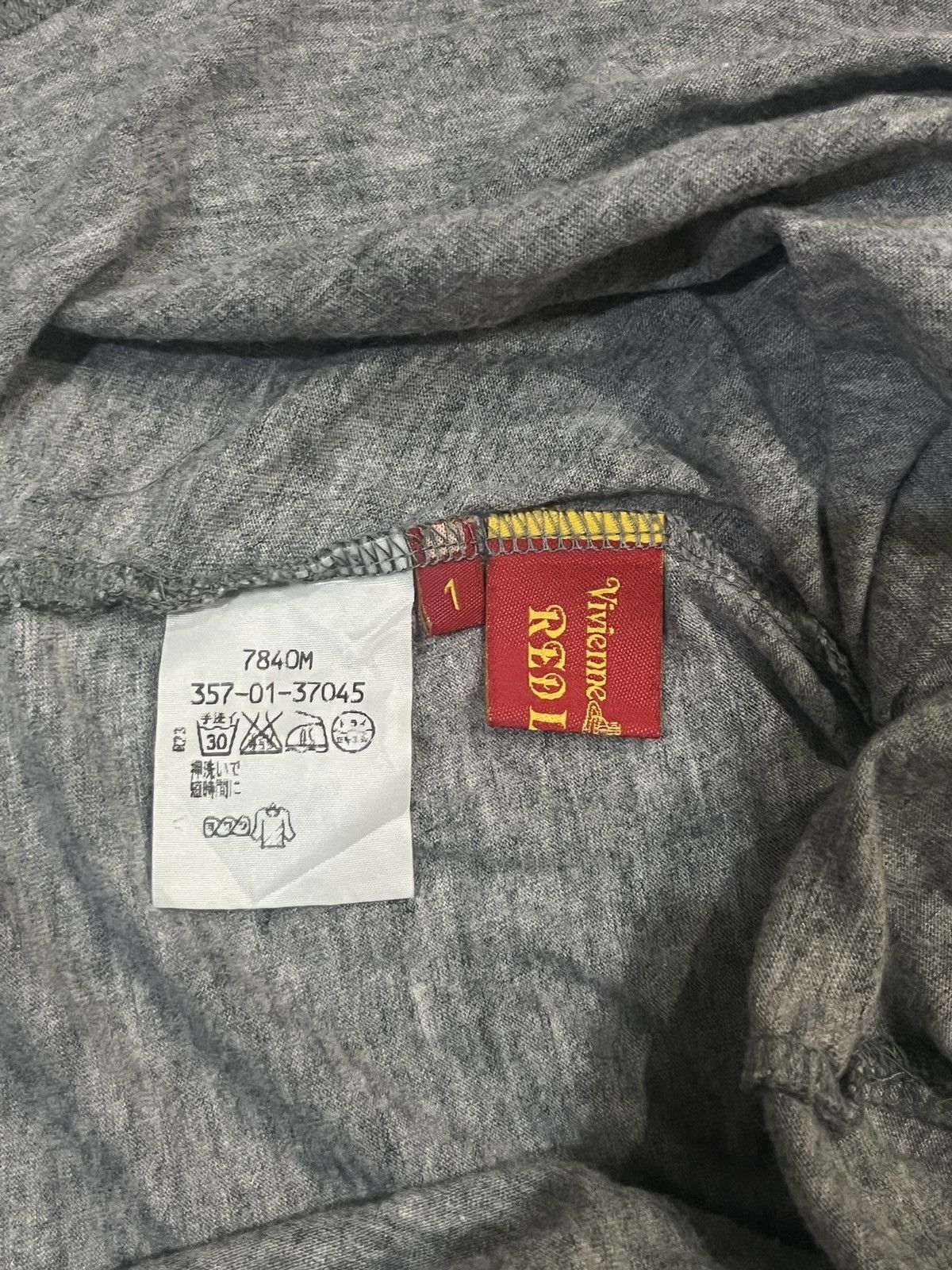 Vivienne Westwood Vintage Vivienne Westwood 'Choice' Hearts Orb Long Sleeves Size S / US 4 / IT 40 - 5 Thumbnail