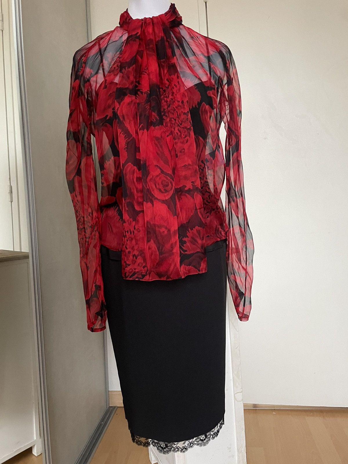 Dior CHRISTIAN DIOR SET SILK BLOUSE AND SKIRT Size S / US 4 / IT 40 - 1 Thumbnail
