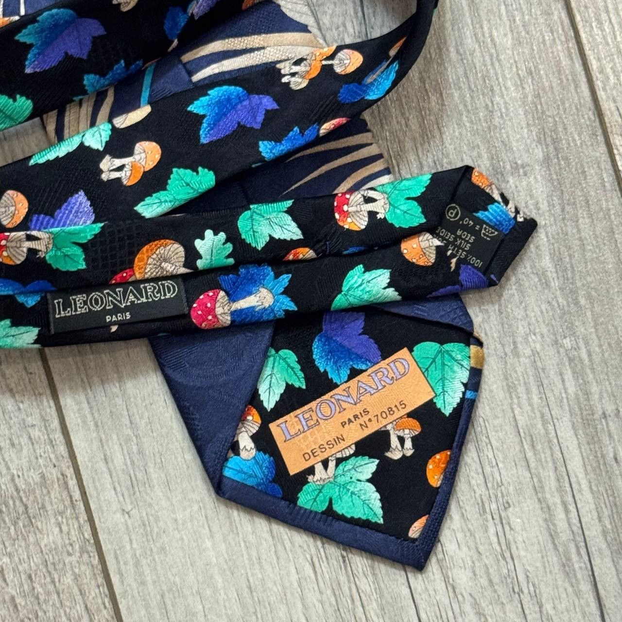 Leonard Paris Leonard Paris Goose and Mushrooms Pattern Silk Tie Size ONE SIZE - 7 Thumbnail