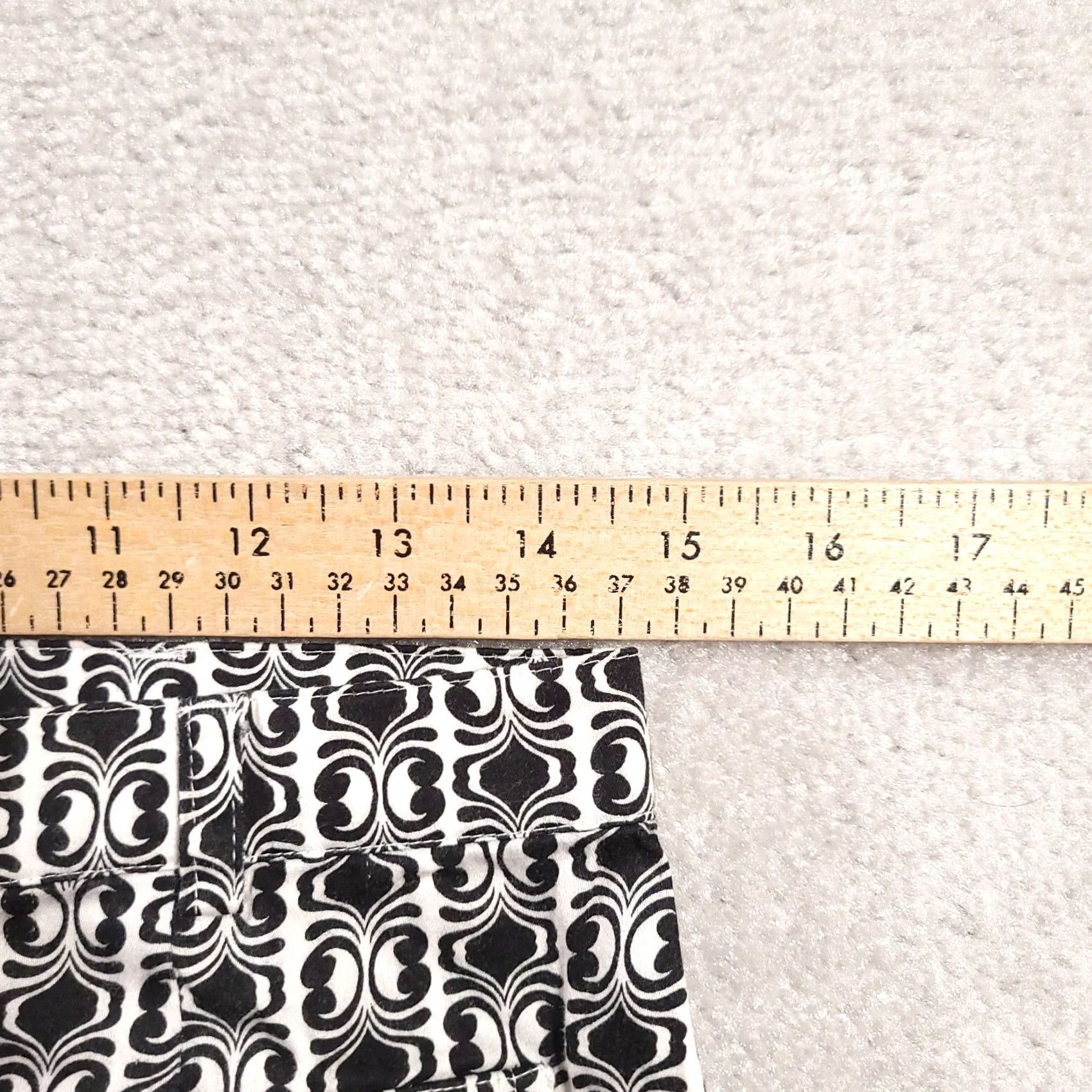Talbots Talbots Womens 8 Petite Pants Black White Geometric Stretch Button Front Pockets Size 30" / US 8 / IT 44 - 4 Thumbnail