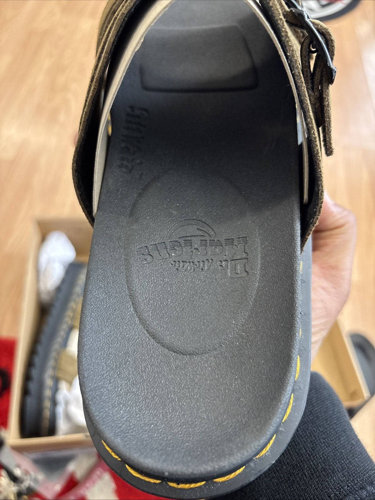 Dr. Martens MYLES DMS OLIVE Size US 11 / EU 44 - 2 Thumbnail