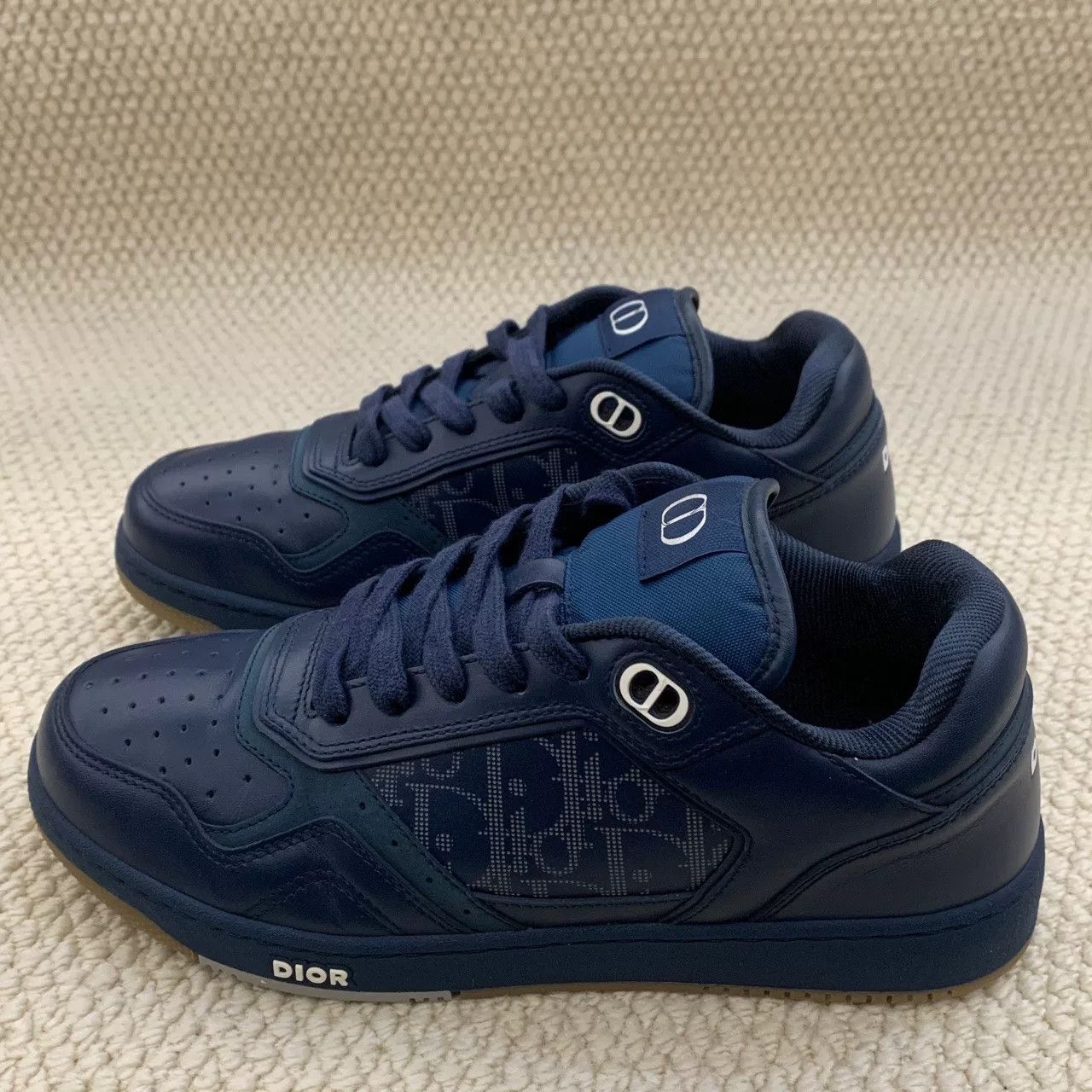 dior b27 low-top sneakers in navy blue