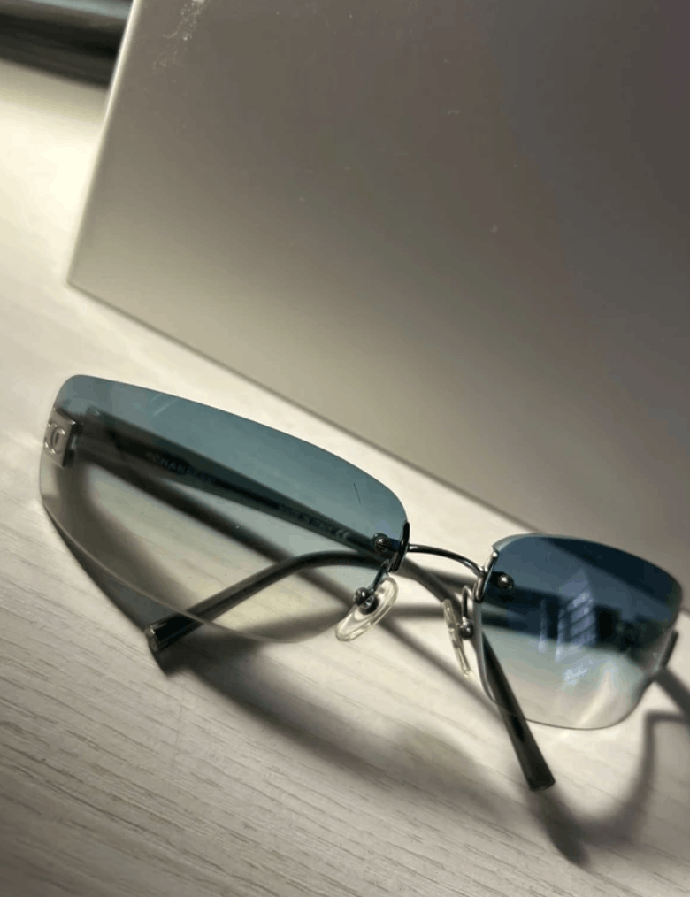 Chanel CHANEL Sunglasses 4018 ICONIC LOGO Rimless Rhinestone 4017 Size ONE SIZE - 1 Thumbnail