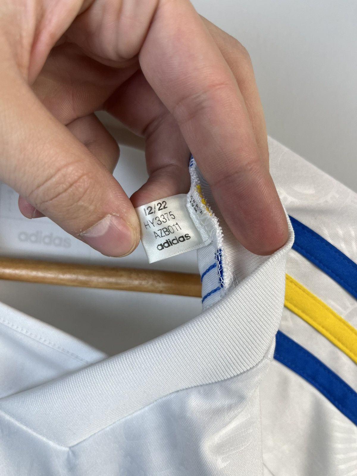Other BNWT Adidas 2023-2024 Leeds United Home Soccer Jersey Size US L / EU 52-54 / 3 - 9 Thumbnail