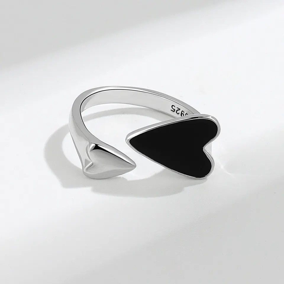 Jewelry × Vintage Romantic Black Glaze Heart Ring Size ONE SIZE - 2 Thumbnail