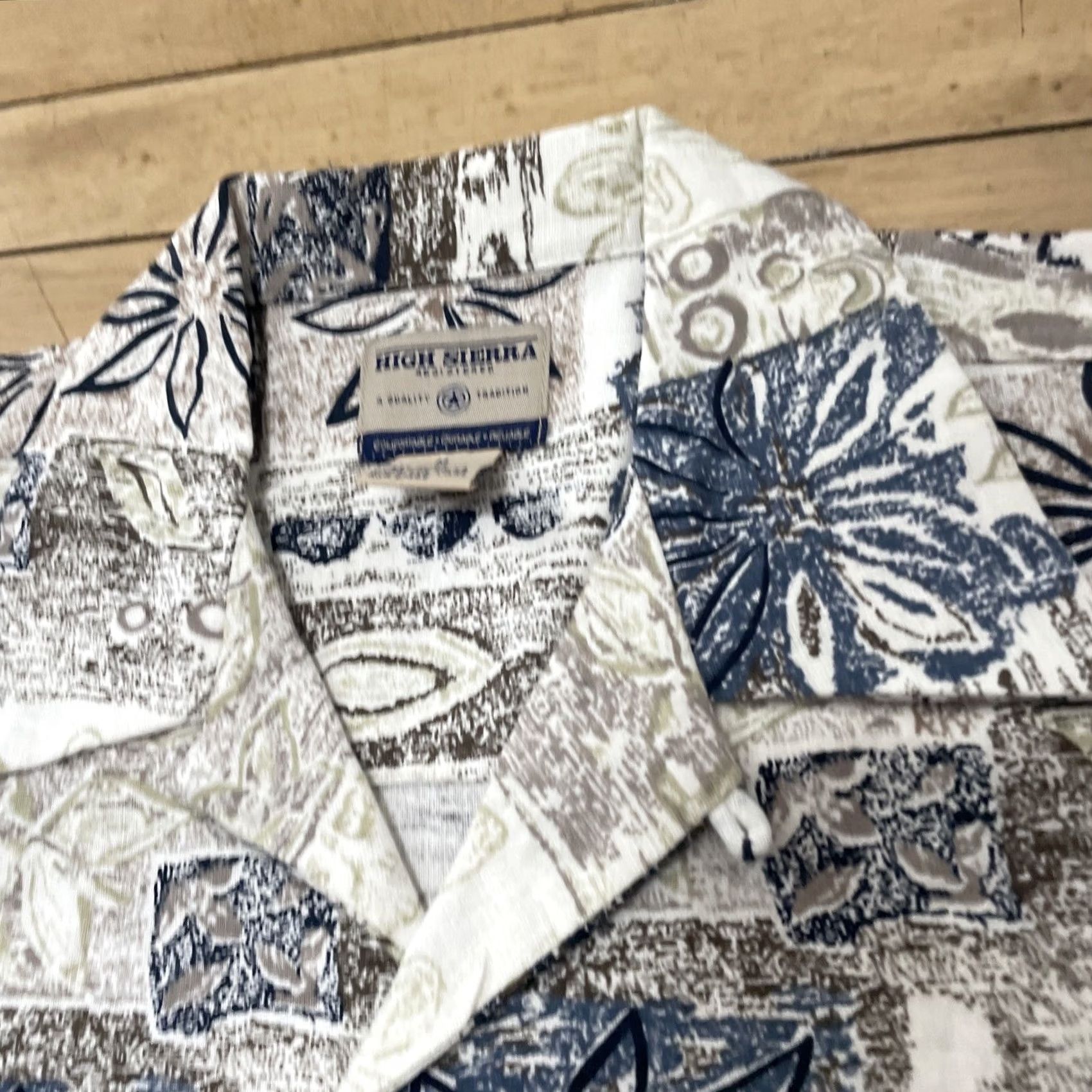 High Sierra VINTAGE High Sierra Relaxed Linen Shirt Men M Tan Blue Floral Madras Plaid Button Up 42 Size US M / EU 48-50 / 2 - 4 Thumbnail