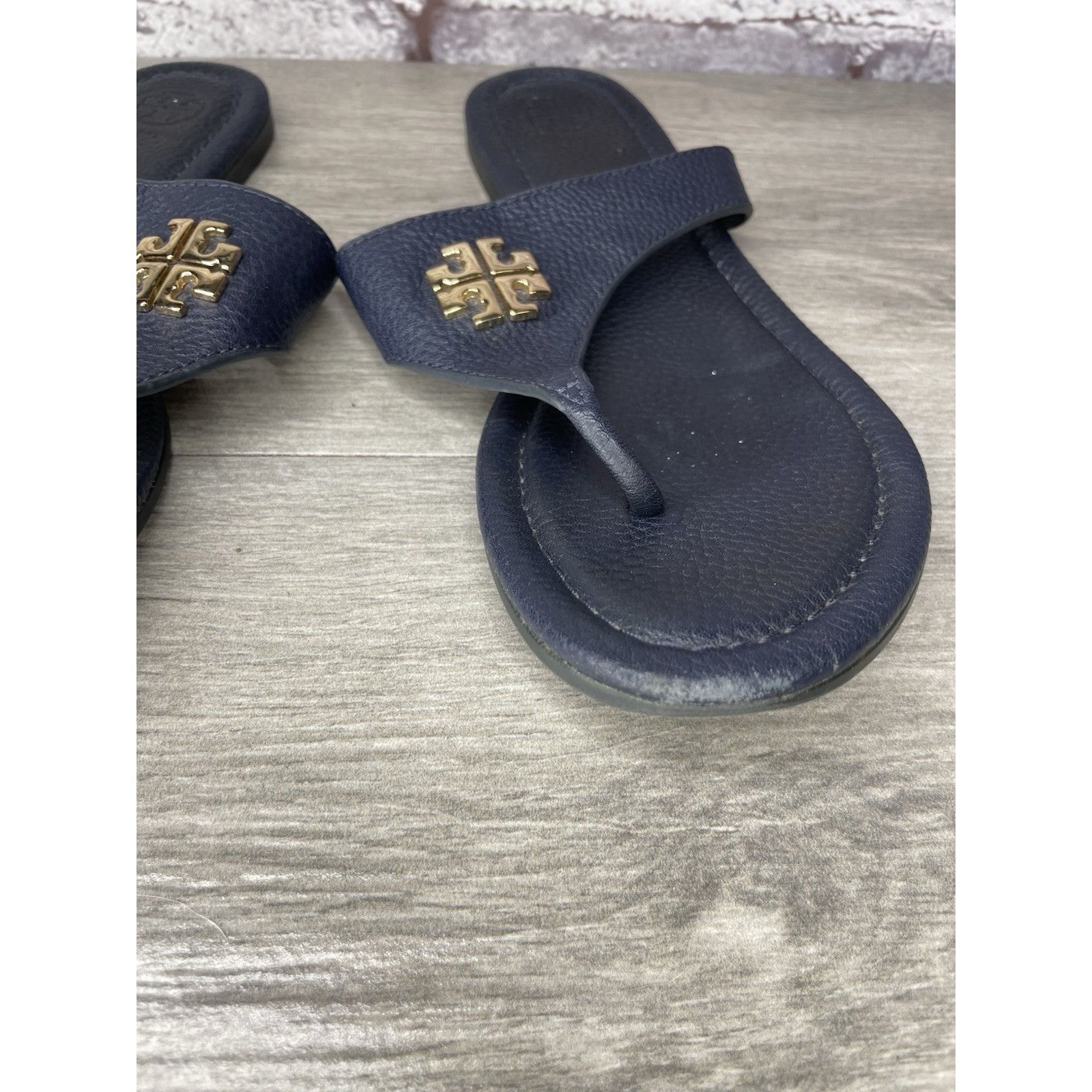 Tory Burch Tory Burch Jole Navy Blue Thong Tumbled Leather Sandals Wome Size US 6.5 / IT 36.5 - 6 Thumbnail