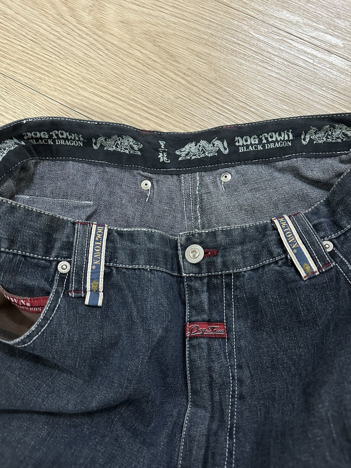 Dogtown × Vintage Rare Vintage Dogtown Black Dragon Multi Pocket Baggy Jorts Size US 32 / EU 48 - 11 Thumbnail