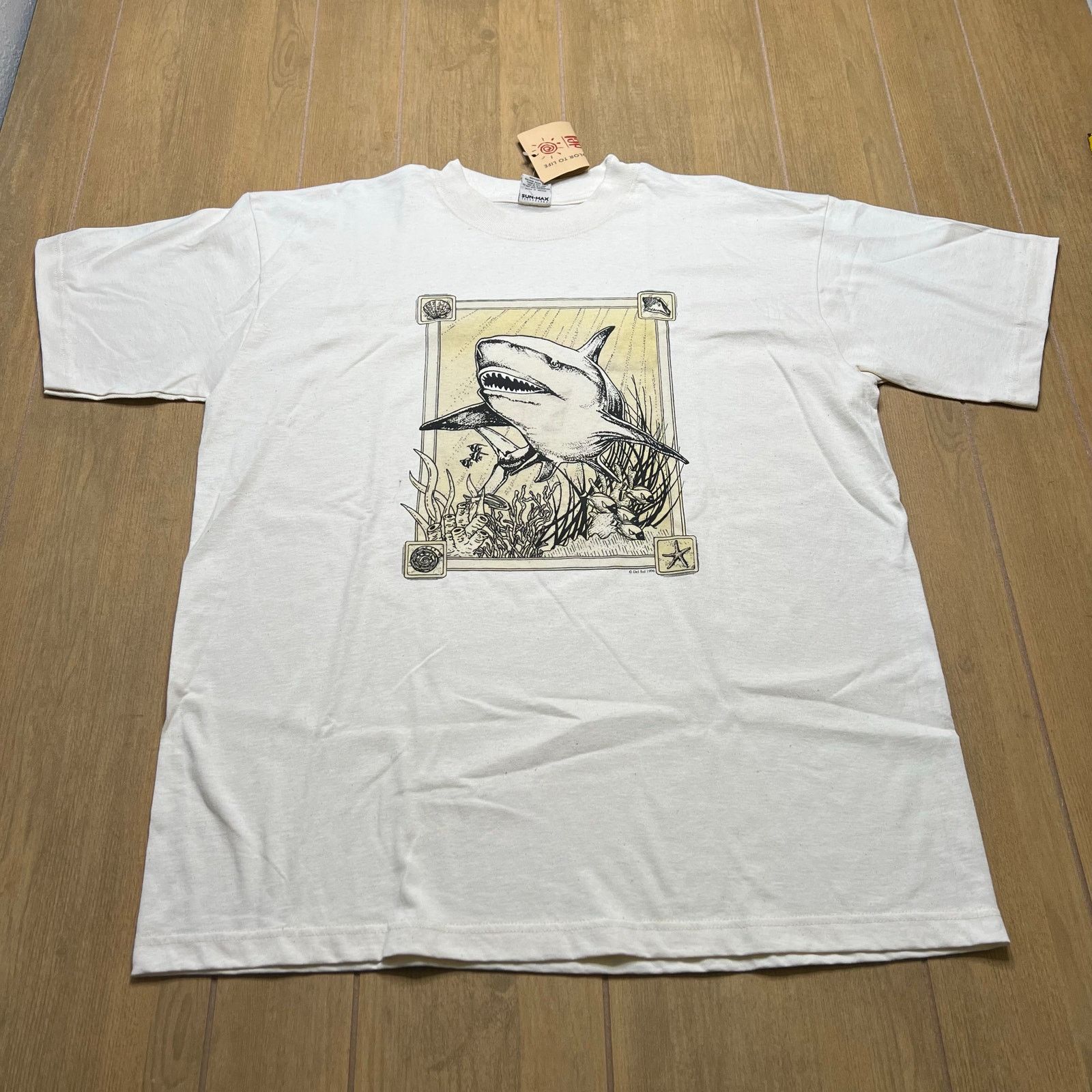 Vintage Vintage 90s Print Shark Del Sol 1996 T Shirt Jaws Men Sz XL Size US XL / EU 56 / 4 - 1 Thumbnail