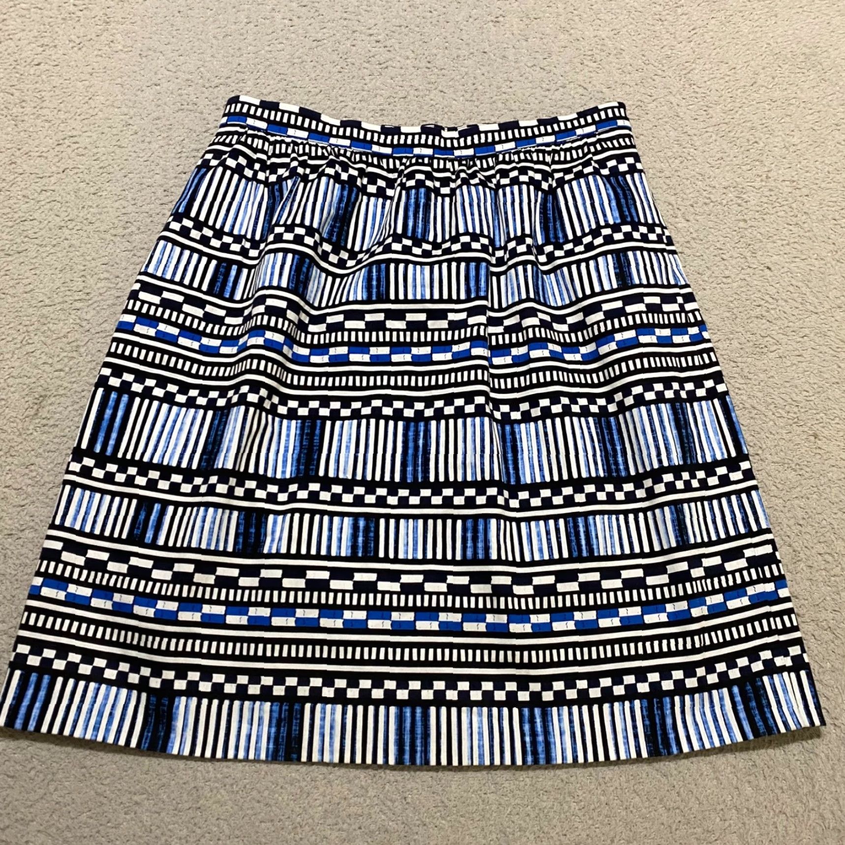 J.Crew J. Crew Skirt Womens sz 8 Multicolor Geometric Pockets A-Line Size 30" / US 8 / IT 44 - 2 Thumbnail