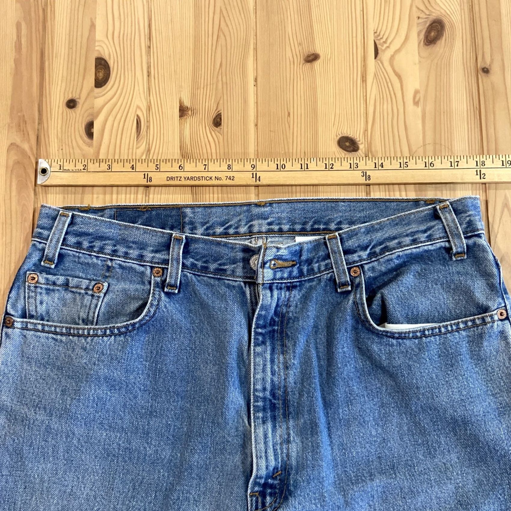 Levi's VINTAGE Levi's 505 Jeans Mens 38x34 Blue 100% Cotton Denim Regular Fit Straight 5-Pocket USA Made In USA Jeans Mens Blue 34x34? Size US 38 / EU 54 - 4 Thumbnail