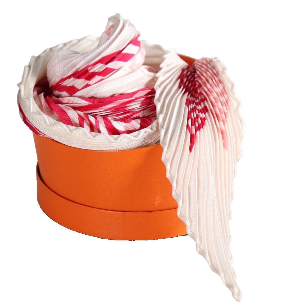 Hermes Hermès Red "Onde de Chic" Dimitri Rybaltchenko Plisse Scarf Size ONE SIZE - 1 Thumbnail