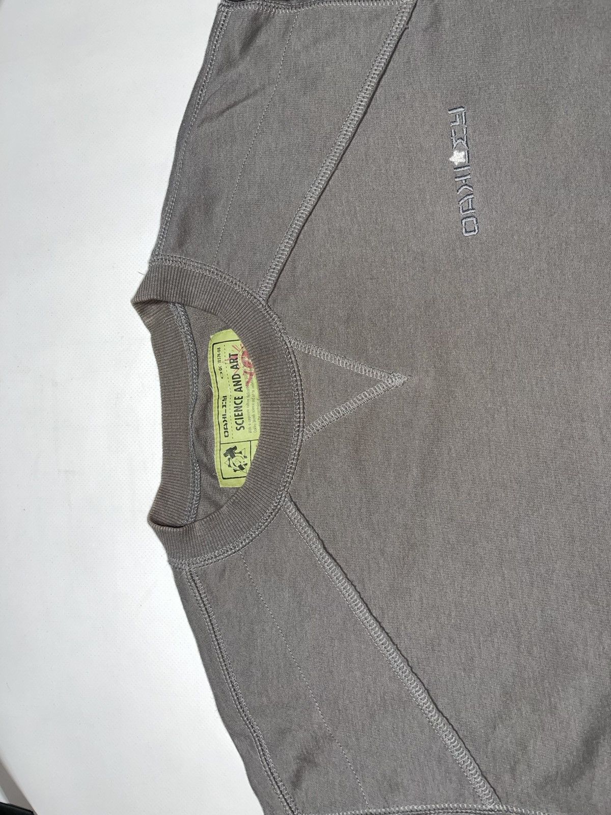 Oakley Vintage Oakley 2000’s khaki longsleeve Y2K military style Size US L / EU 52-54 / 3 - 4 Thumbnail