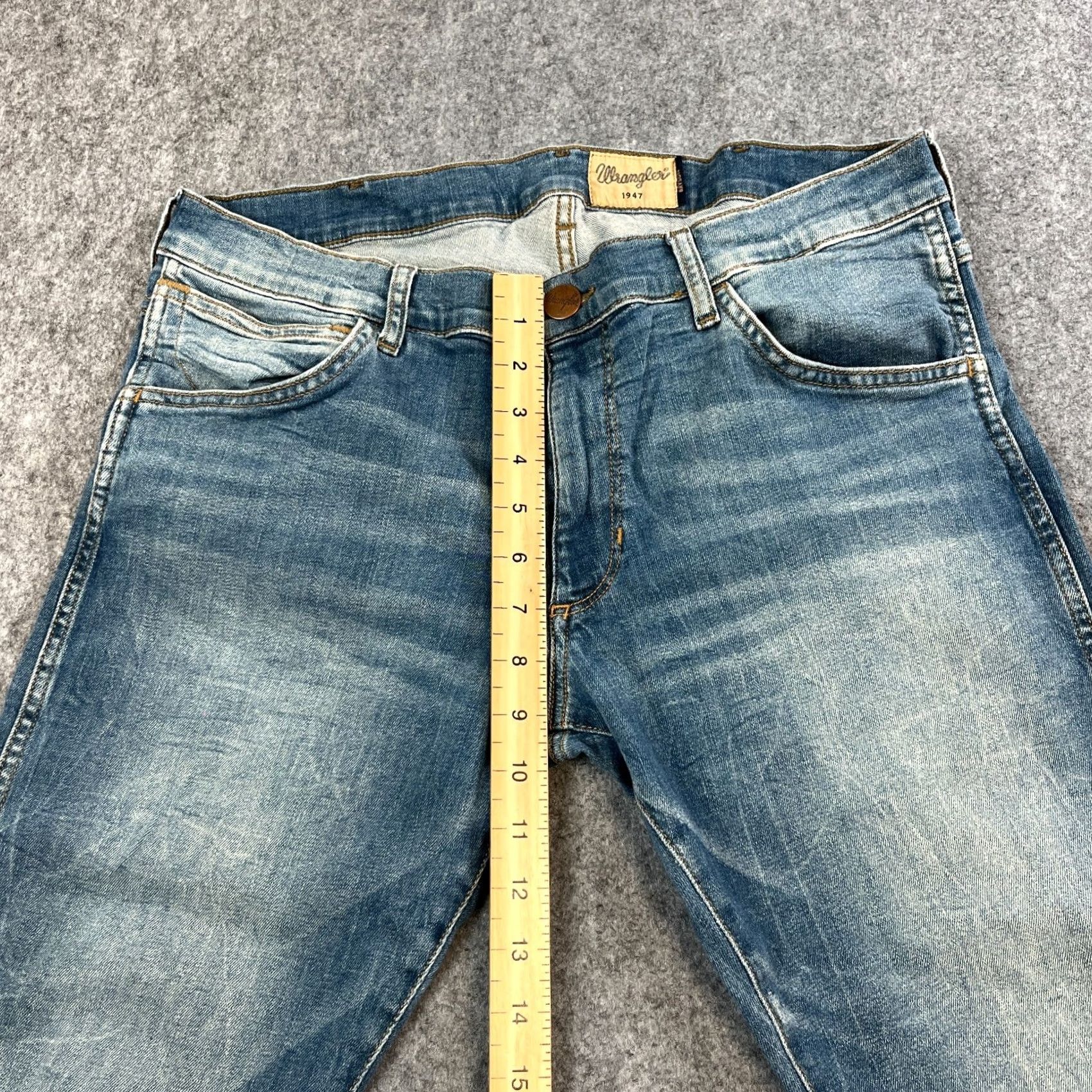 Vintage Wrnagler Jeans Slim Skinny 34 32 Mid Wash Blue Wrangler Bryson Jeans Men Slim Denim Cotton Elastane 5-Pocket Basic Logo Button Vintage No Pattern Mens Size US 34 / EU 50 - 5 Thumbnail