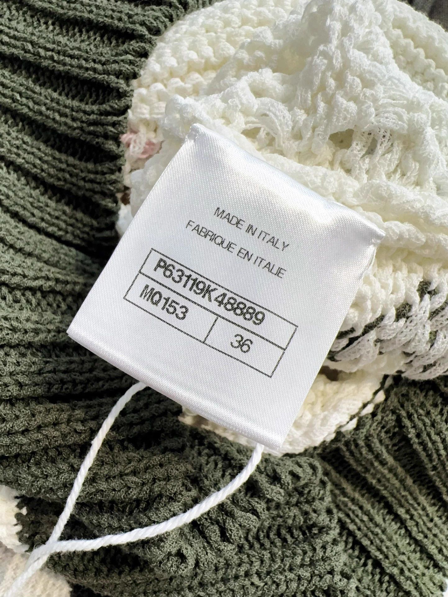 Chanel Chanel 20P Ivory Pink Logo Green Trim Geo Knit Top Size XS / US 0-2 / IT 36-38 - 7 Thumbnail