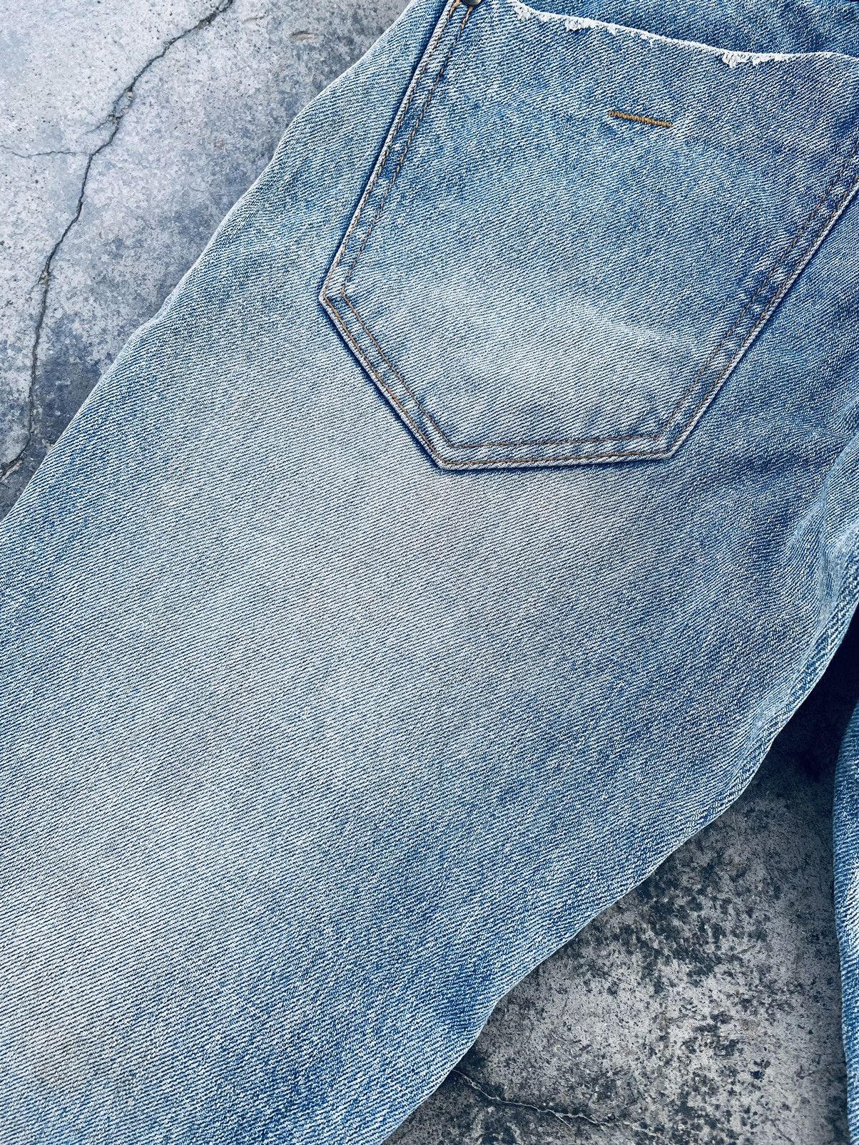 Japanese Brand Vintage Daily News Eyelet Distressed Denim Pants Size US 30 / EU 46 - 21 Thumbnail