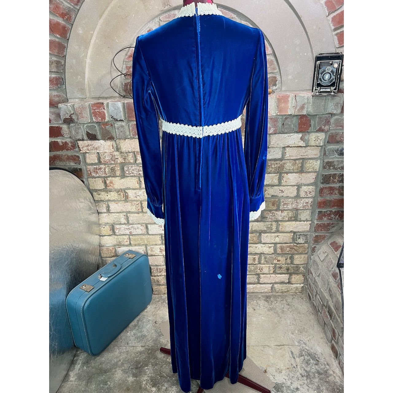 Vintage maxi dress velvet blue lace gothic formal Size XL / US 12-14 / IT 48-50 - 9 Thumbnail