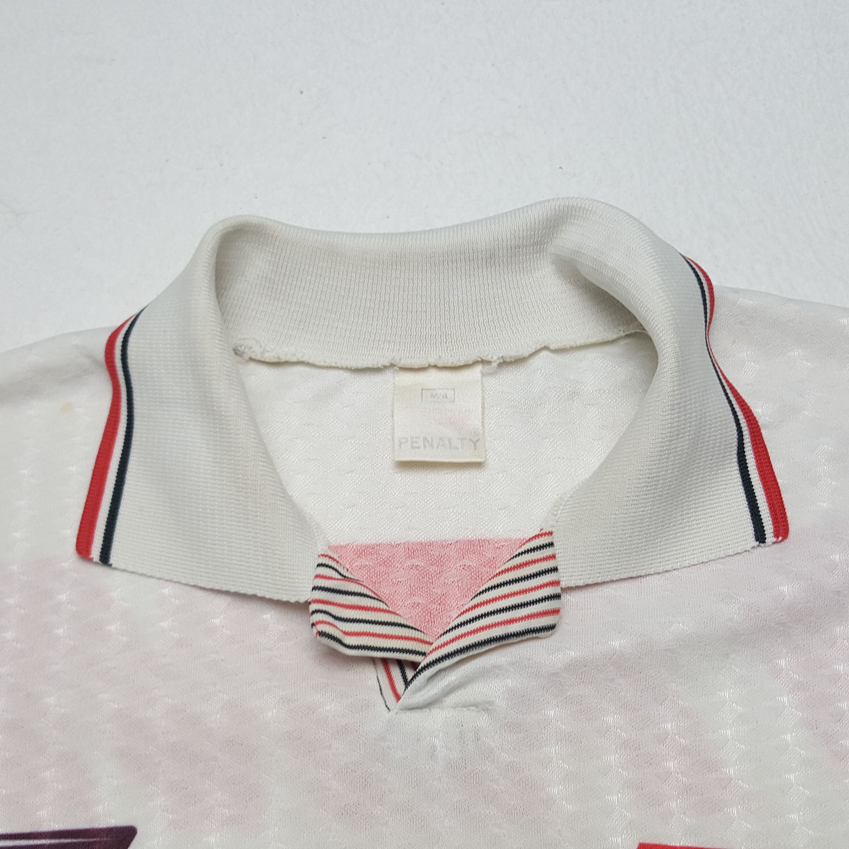 Vintage Vintage Tam Linhas Aeres Polos Shirt Size US M / EU 48-50 / 2 - 5 Thumbnail
