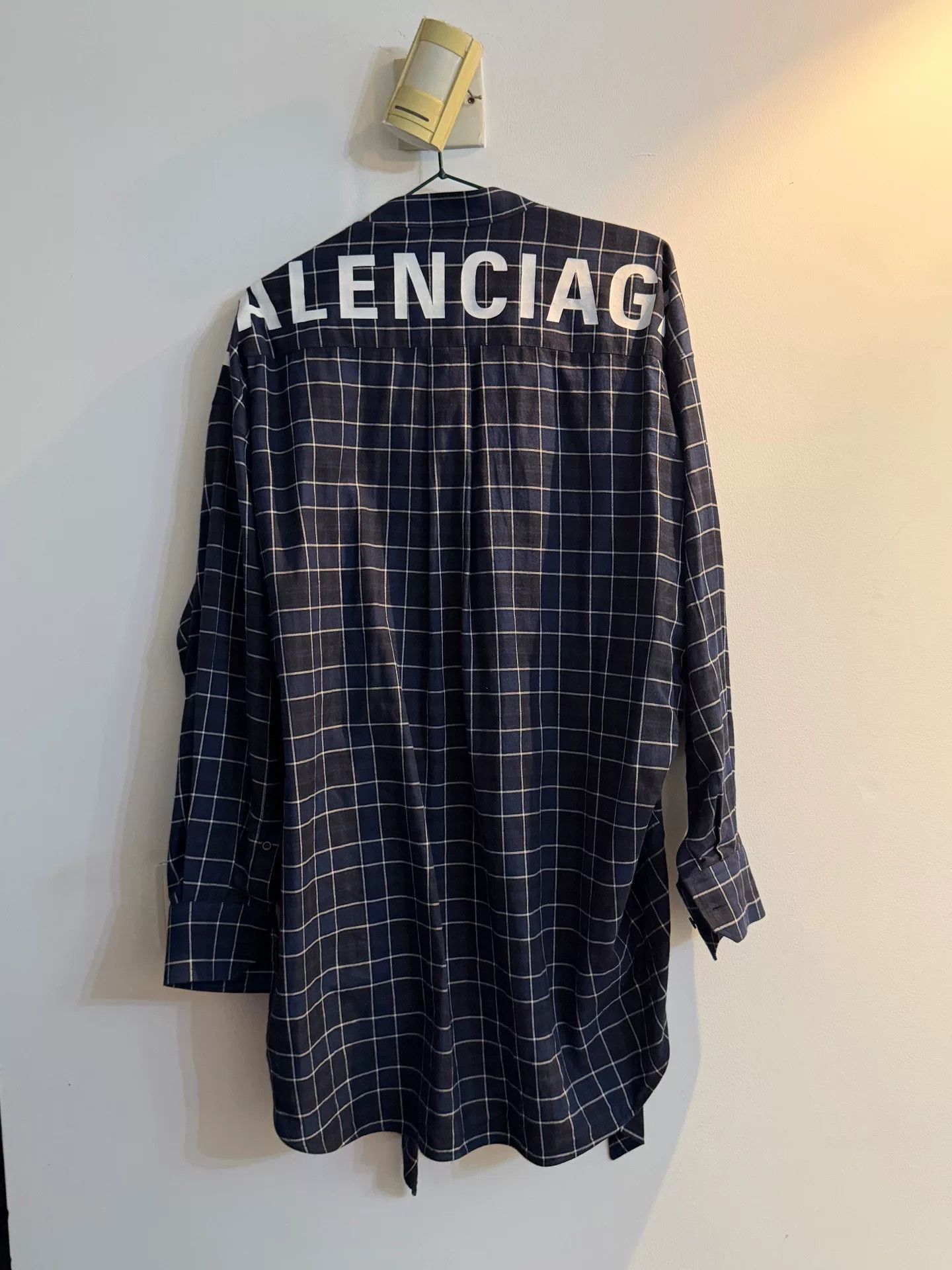 Balenciaga Balenciaga Back Logo Plaid Long-Sleeve Shirt Size XS / US 0-2 / IT 36-38 - 1 Thumbnail