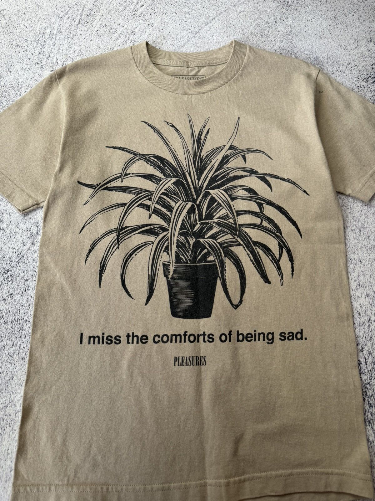 Pleasures Pleasures 'I miss the comforts of being sad' T-shirt Size US S / EU 44-46 / 1 - 7 Thumbnail