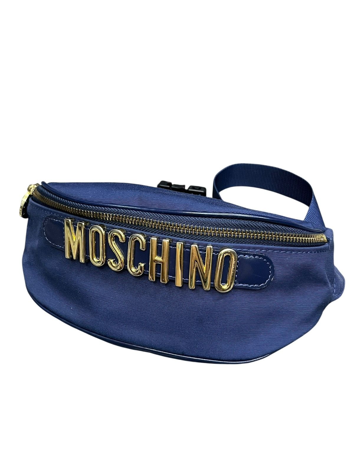 Moschino Authentic vintage Moschino waist pouch bag Made in Japan. Size ONE SIZE - 1 Thumbnail