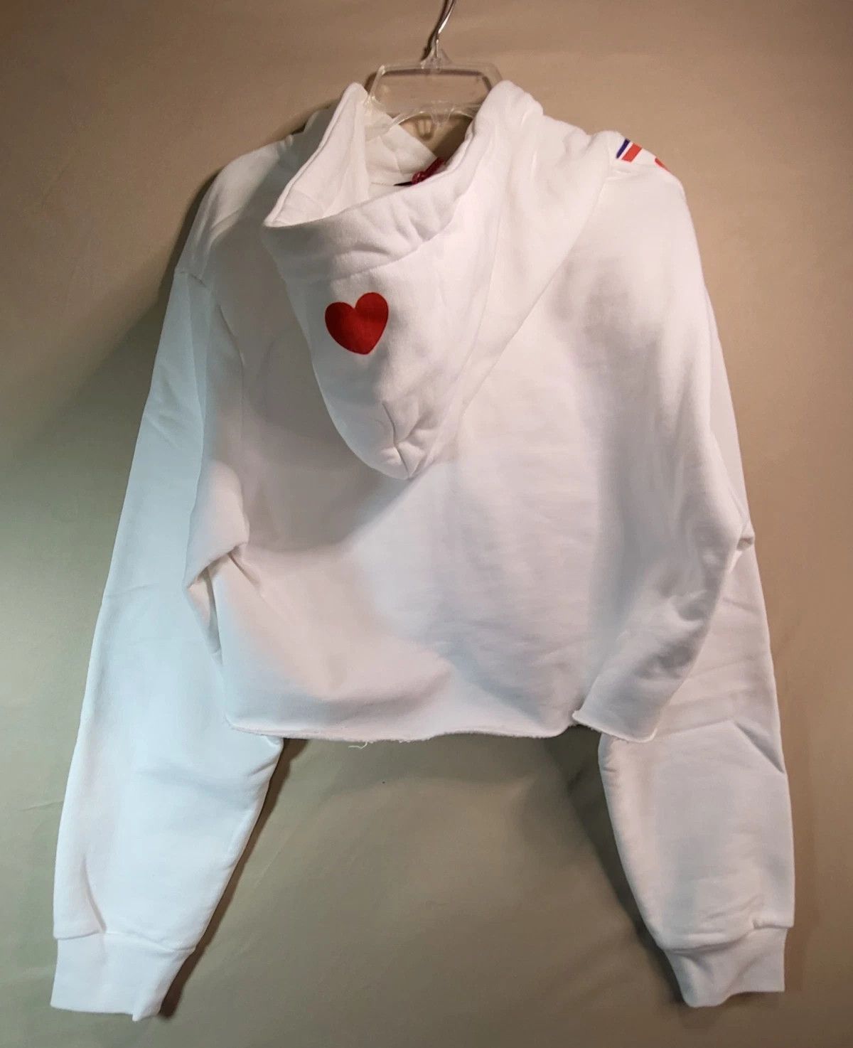 GCDS GCDS Wear Cropped White Heart Cotton Sweatshirt Hoodie Size M / US 6-8 / IT 42-44 - 2 Thumbnail