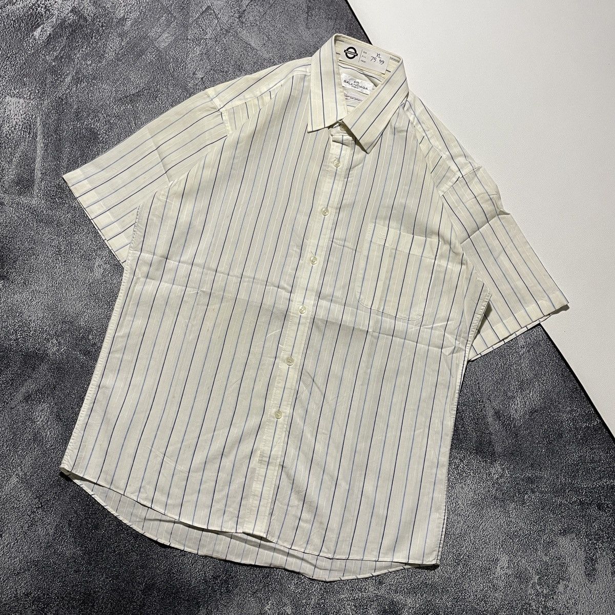 Vintage Vintage Balenciaga Pocket Shirts BB Embroidered Size US XL / EU 56 / 4 - 2 Thumbnail