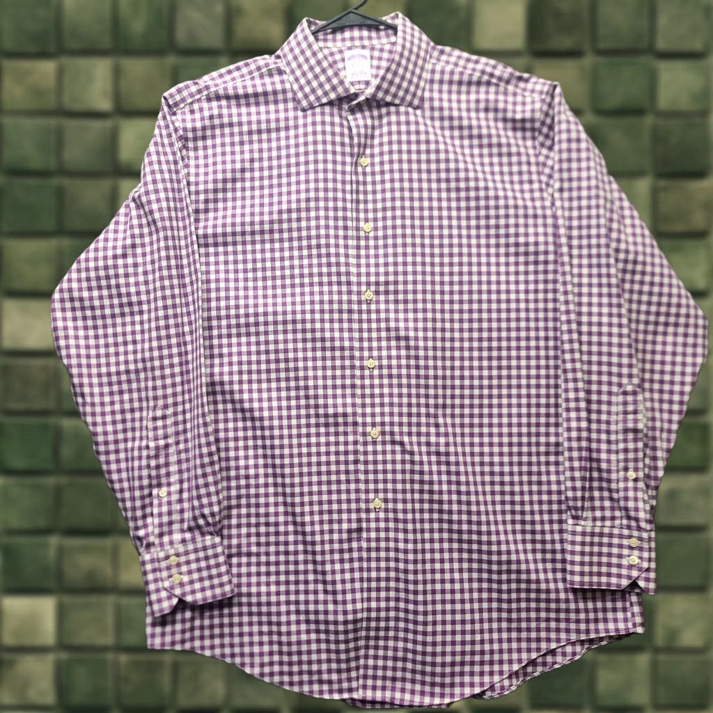 Brooks Brothers Brooks Brothers Shirt Mens 16 1/2-35 Classic Fit Long Sleeve Button-Up Collared Check Purple Cotton WW Size US L / EU 52-54 / 3 - 1 Thumbnail