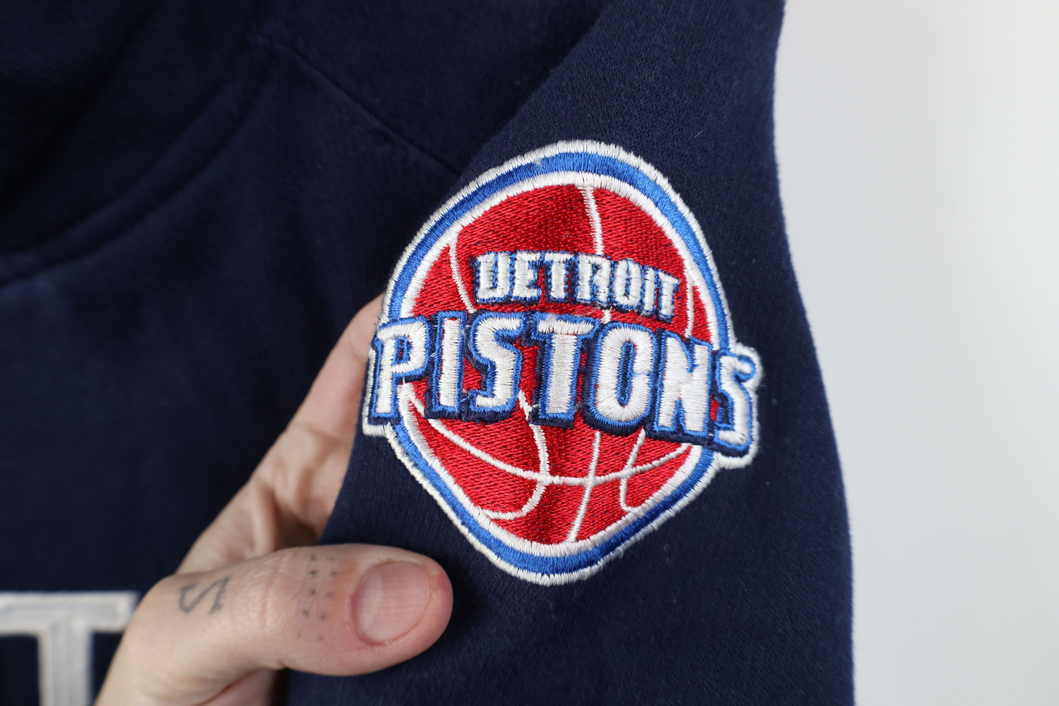 Vintage Vintage Y2K NBA Detroit Pistons Basketball Full Zip Hoodie Size US S / EU 44-46 / 1 - 4 Thumbnail