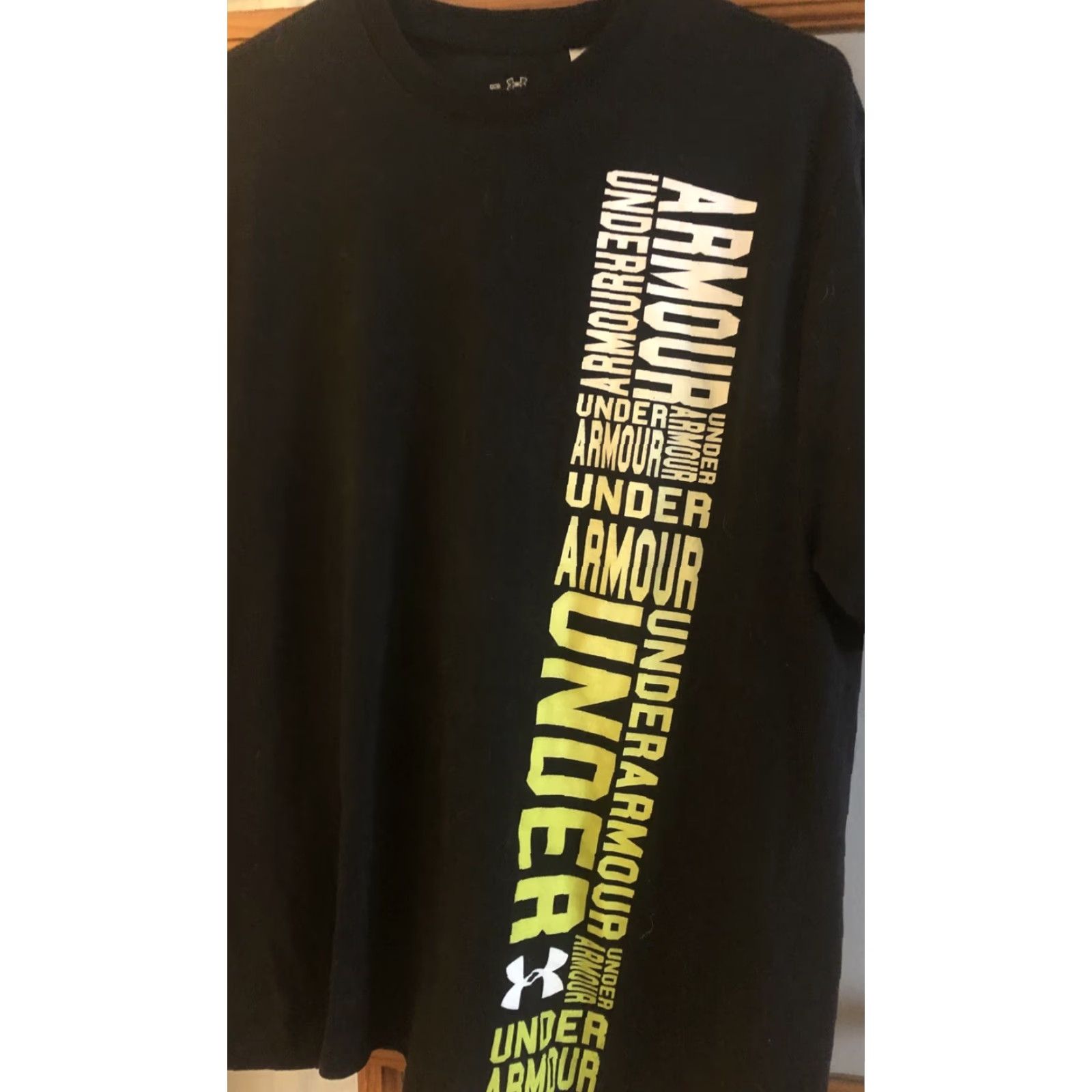 Under Armour Under Armour HeatGear Mens M Short Sleeve T-Shirt Black Logo Graphic Shirt Crew Neck Size US M / EU 48-50 / 2 - 2 Thumbnail