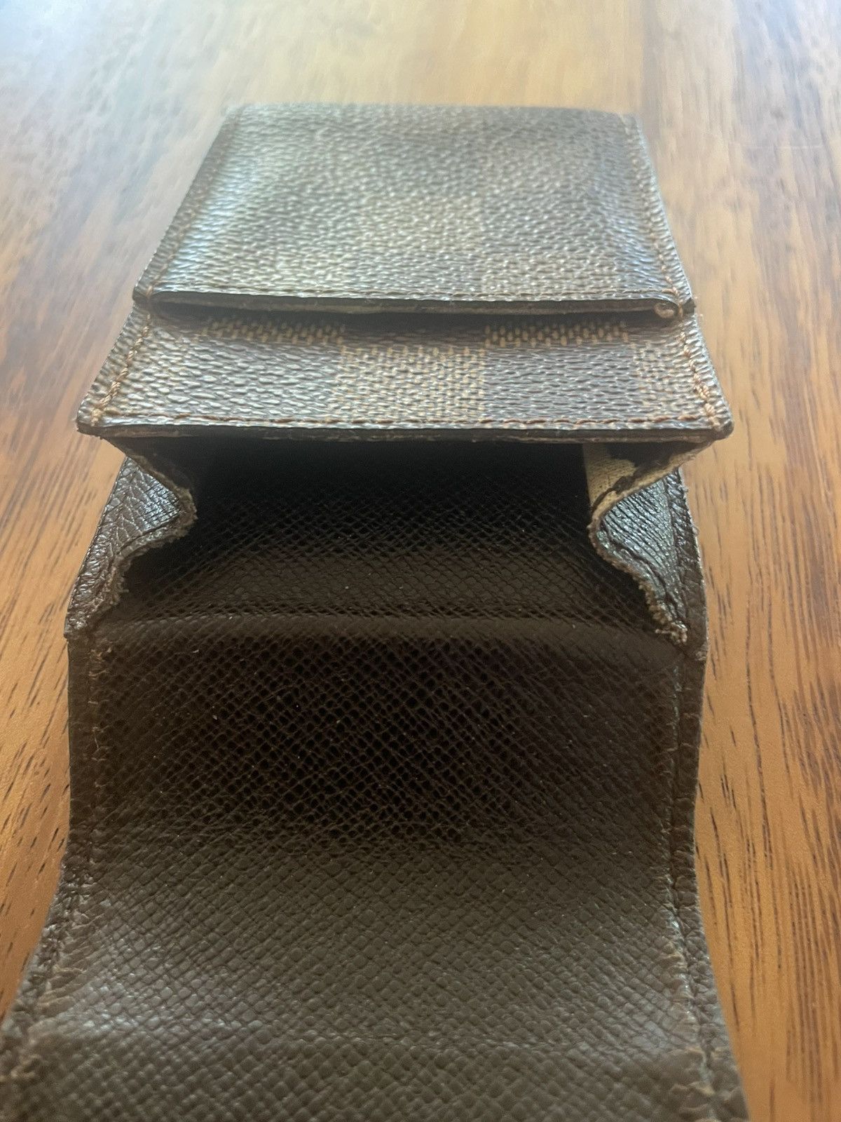 Louis Vuitton Louis Vuitton Cigarette Pack Holder Size ONE SIZE - 2 Thumbnail
