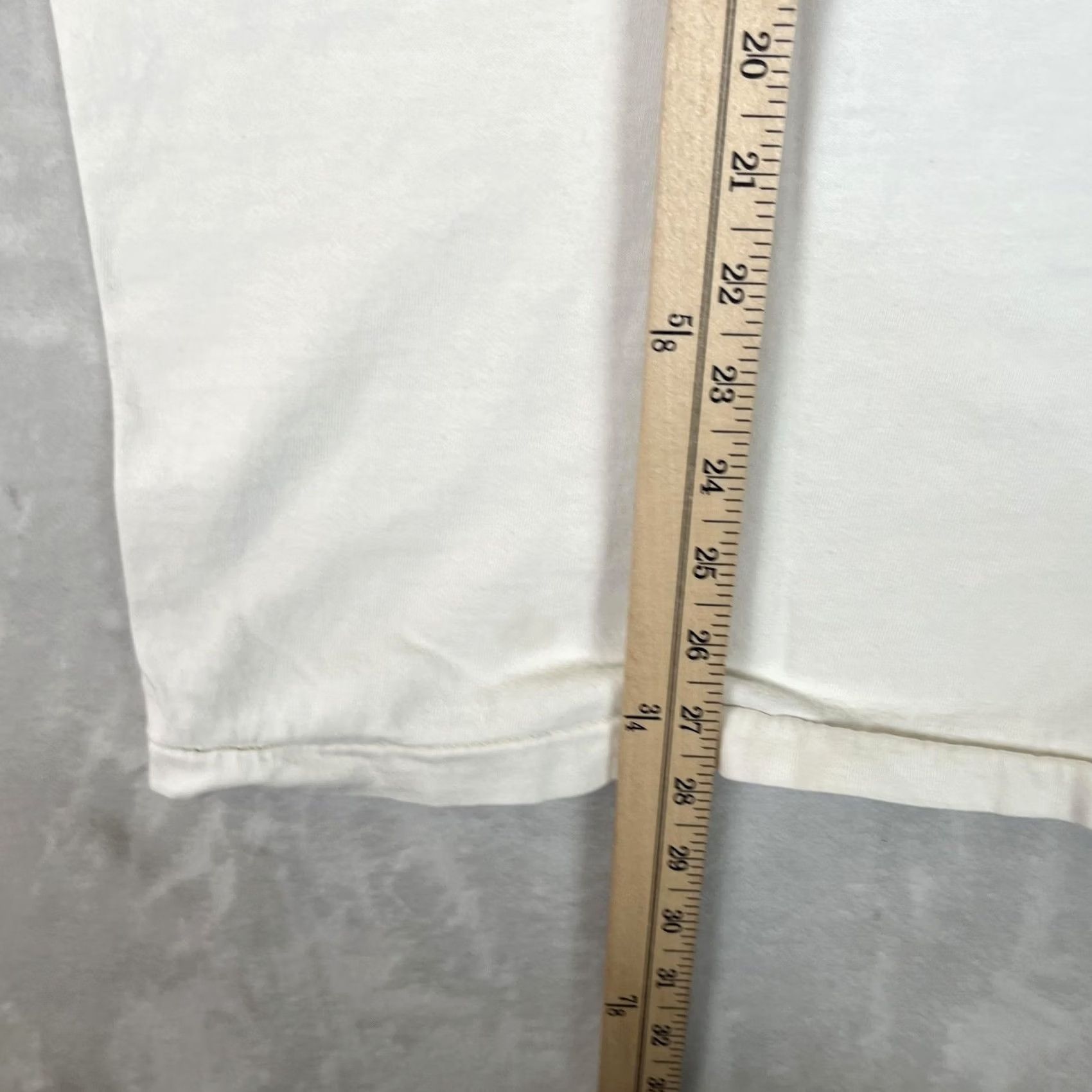 Hanes VINTAGE Famous Smoke Shop Shirt Mens XL White Graphic Hanes Beefy-T Made USA 90s Size US XL / EU 56 / 4 - 6 Thumbnail