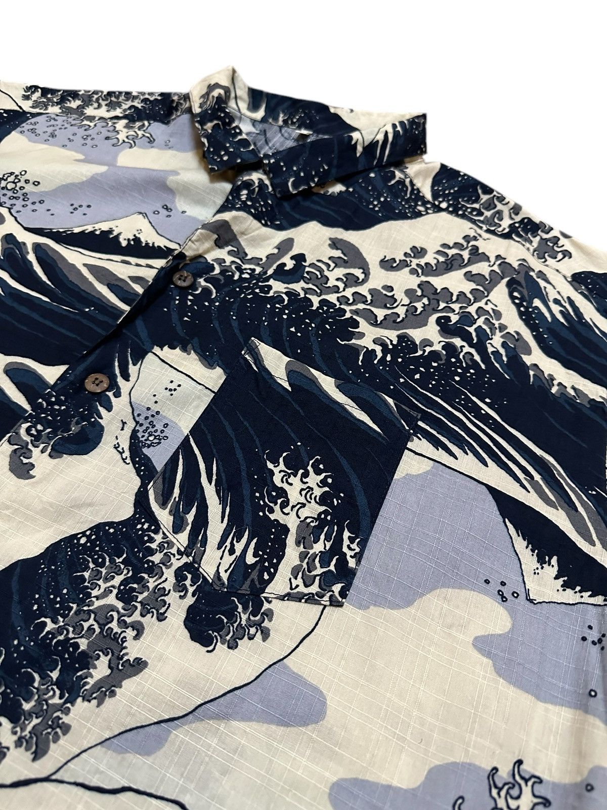 Other hawaii design surf waves shirts button ups Size US L / EU 52-54 / 3 - 5 Thumbnail