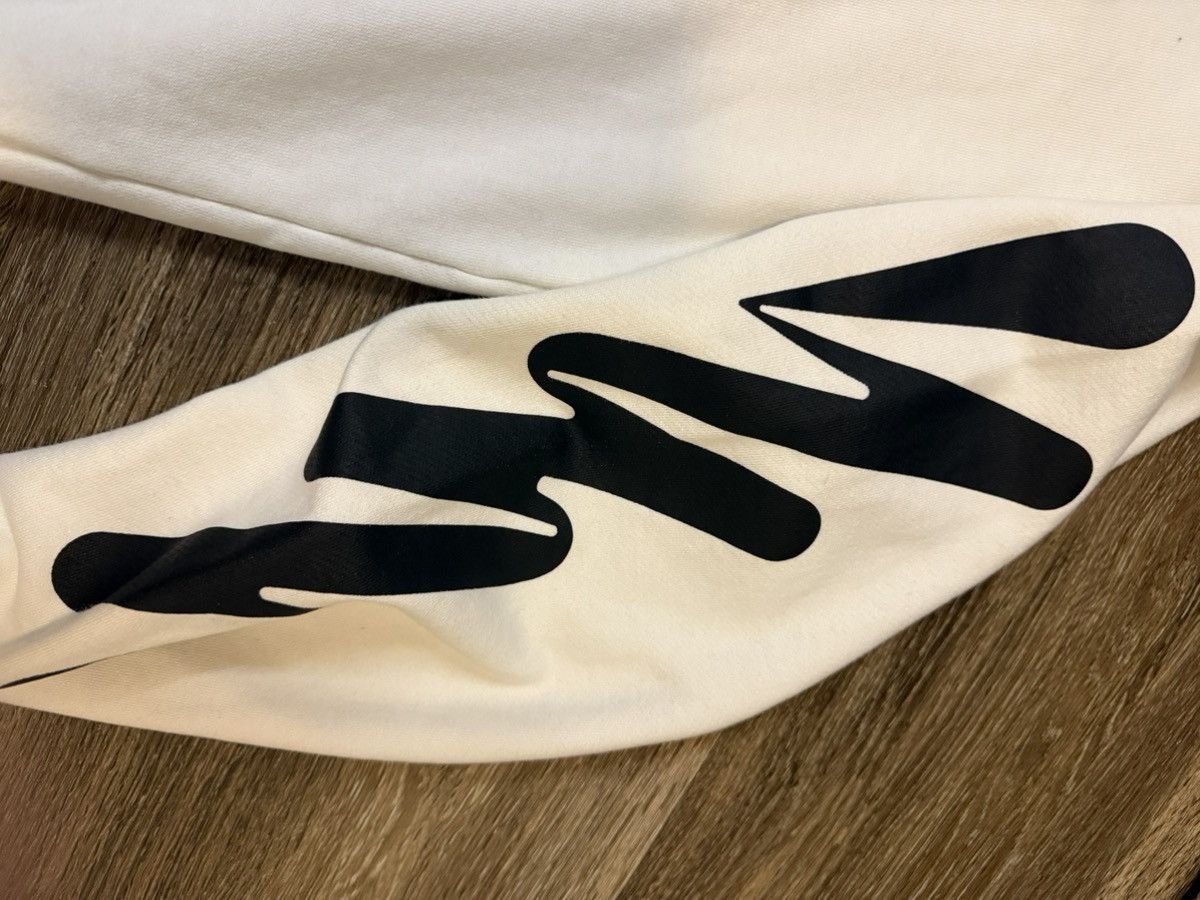Off-White Off white hoodie in white NY exclusive Size US M / EU 48-50 / 2 - 4 Thumbnail