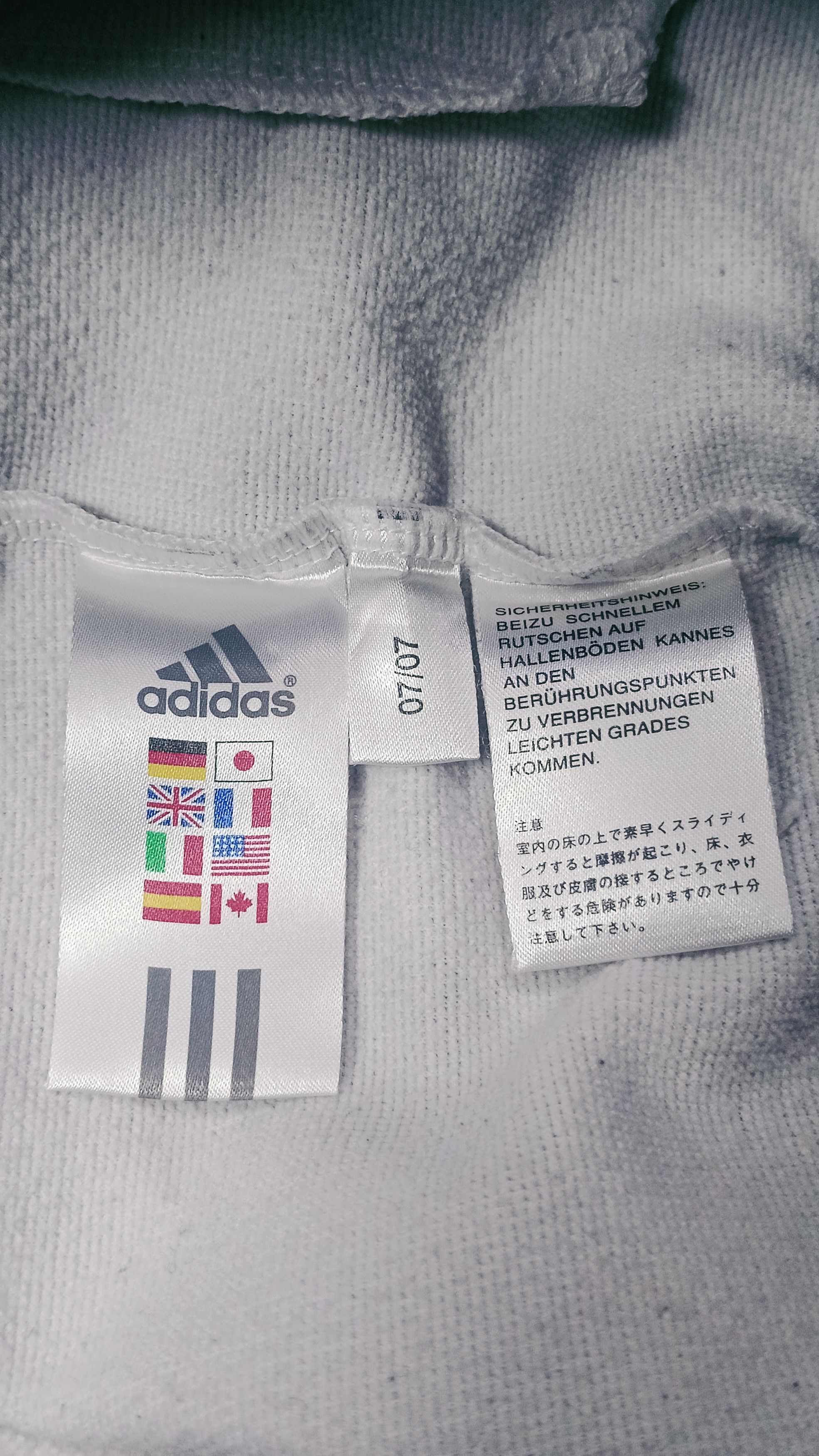Adidas Vintage Adidas Real Madrid Sweater Size US L / EU 52-54 / 3 - 10 Thumbnail