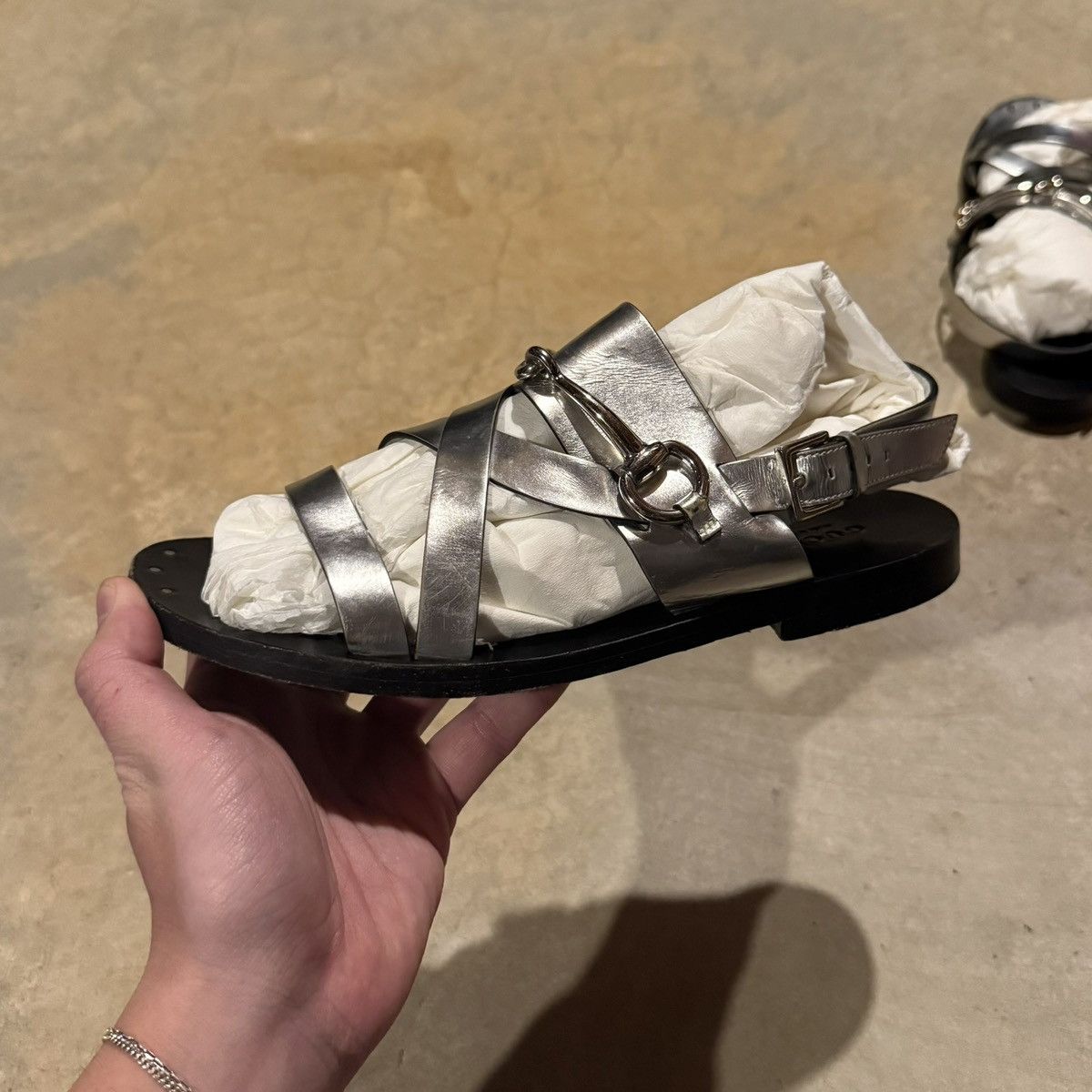 Gucci Gucci Silver Leather Horsebit Strappy Flat Sandals EU 37 Size US 7 / IT 37 - 6 Thumbnail