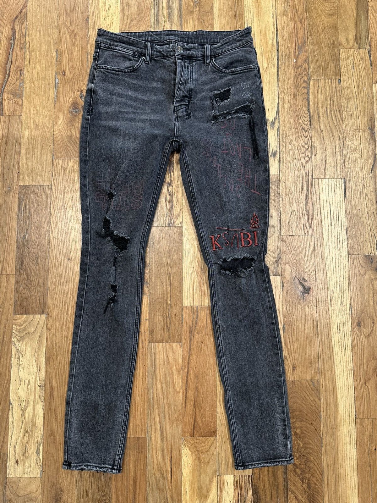 Ksubi Ksubi Red Knee Spell Faded Black Denim Jeans Size 33 Size US 33 - 1 Thumbnail