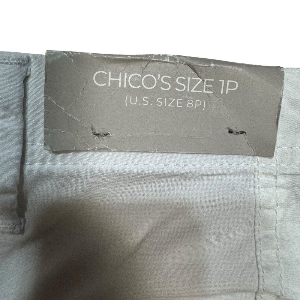 Chicos NWT New Chico's White Cool Cotton Shorts Size 1P US 8 Petit Size 30" / US 8 / IT 44 - 3 Thumbnail