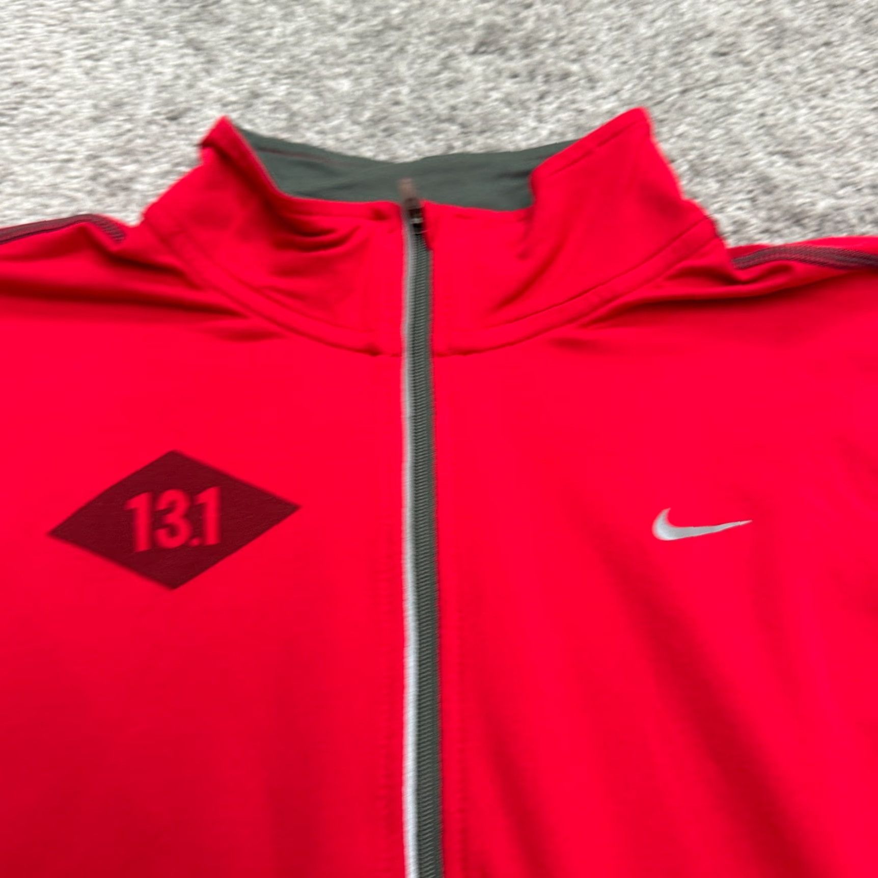 Nike Nike Element Dri-Fit Jacket Womens Large Red 2014 Half Marathon Finisher Active Size L / US 10 / IT 46 - 6 Thumbnail