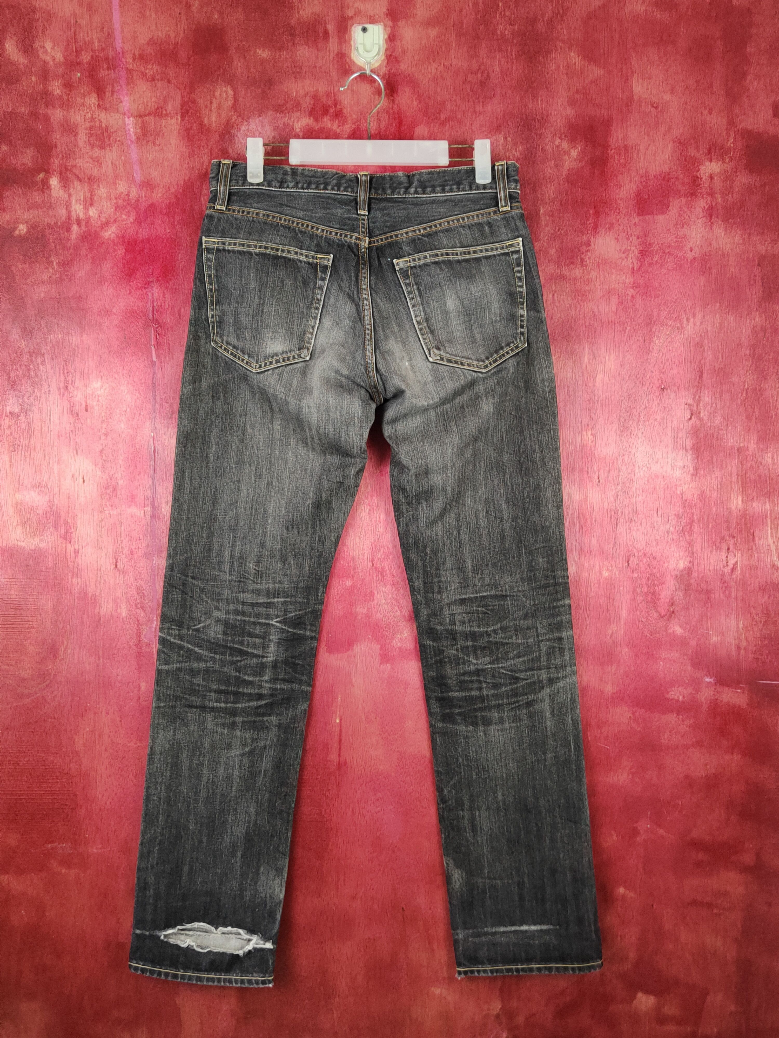 Japanese Brand Uniqlo Black Faded distressed ripped jeans Denim #S1604 Size US 30 / EU 46 - 8 Thumbnail