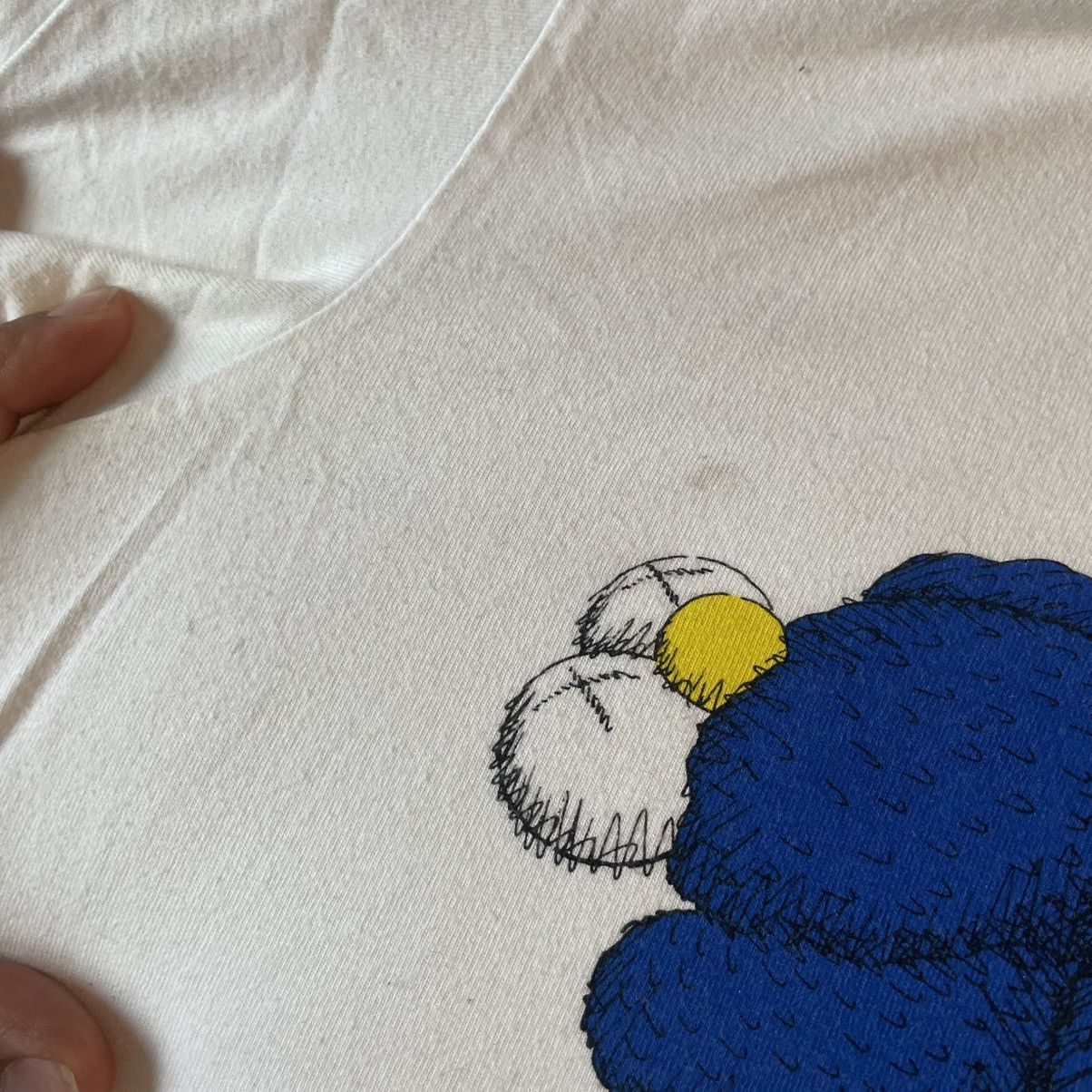 Kaws Kaws T-Shirt Size US M / EU 48-50 / 2 - 3 Thumbnail