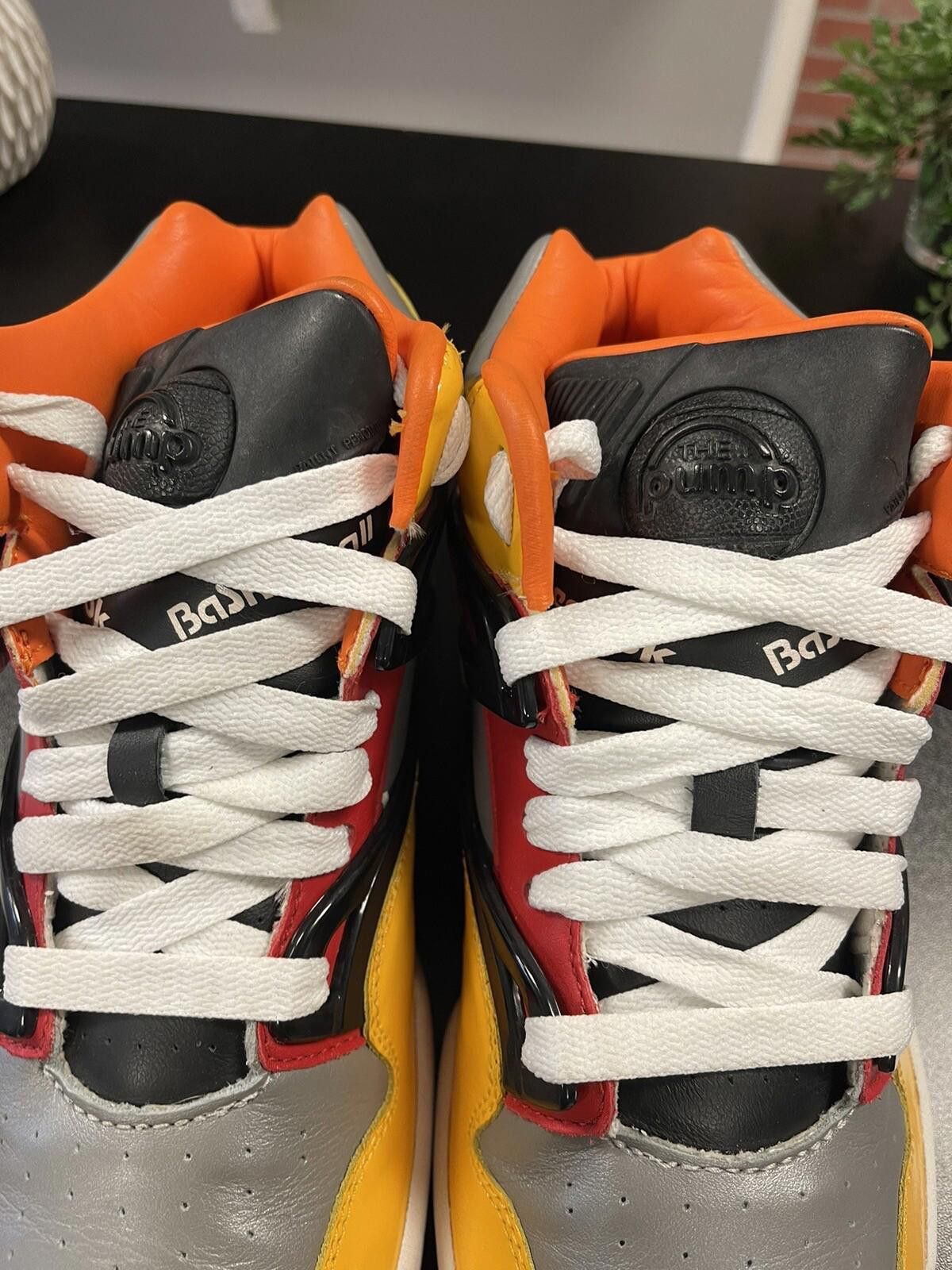 Reebok Size 8 - Reebok Omni Pump Voltron Rare Toy Collectible Size US 8 / EU 41 - 6 Thumbnail