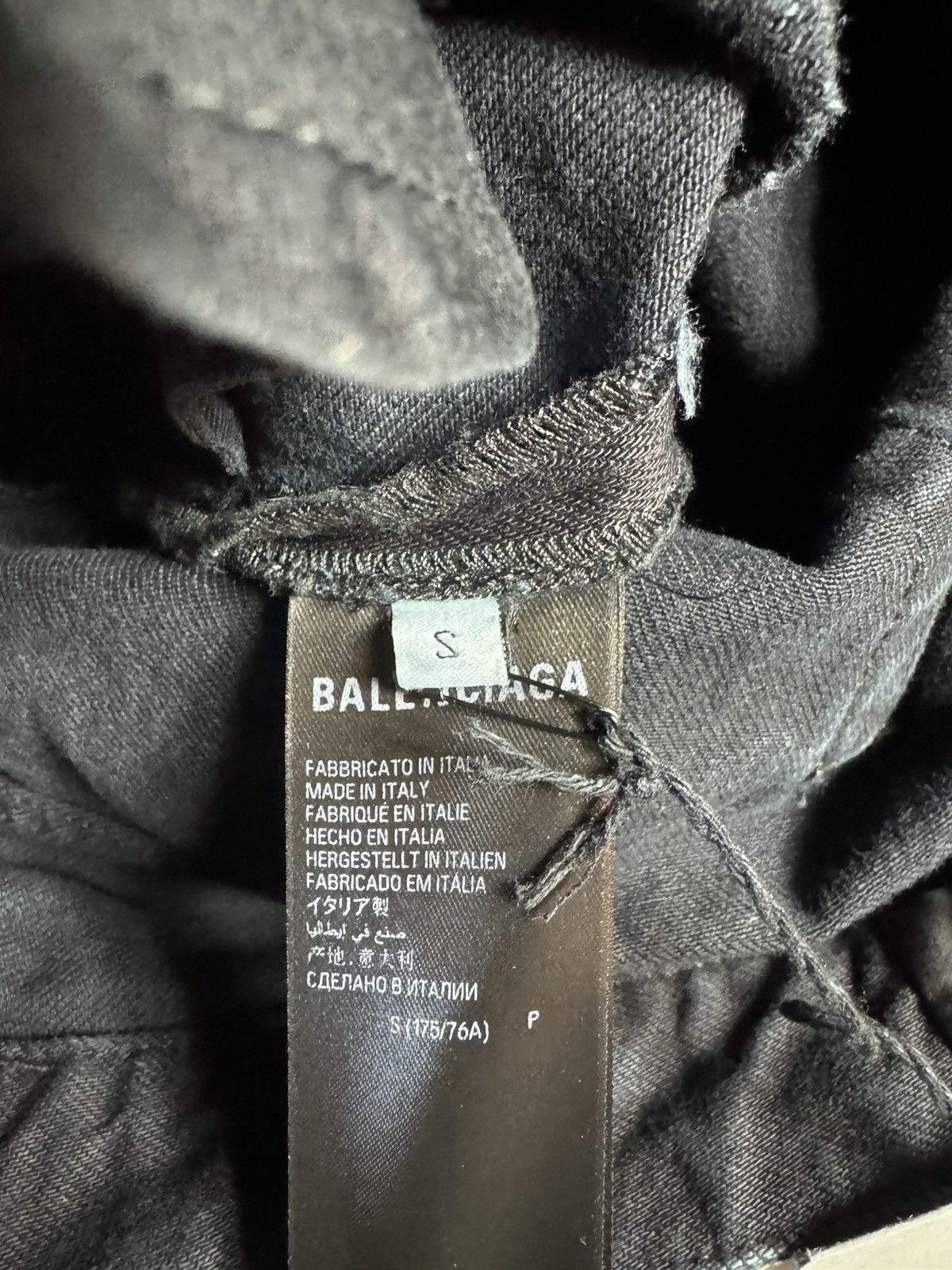 Balenciaga Balenciaga Destroyed Dirty Denim Jeans in Black Size US 30 / EU 46 - 14 Thumbnail