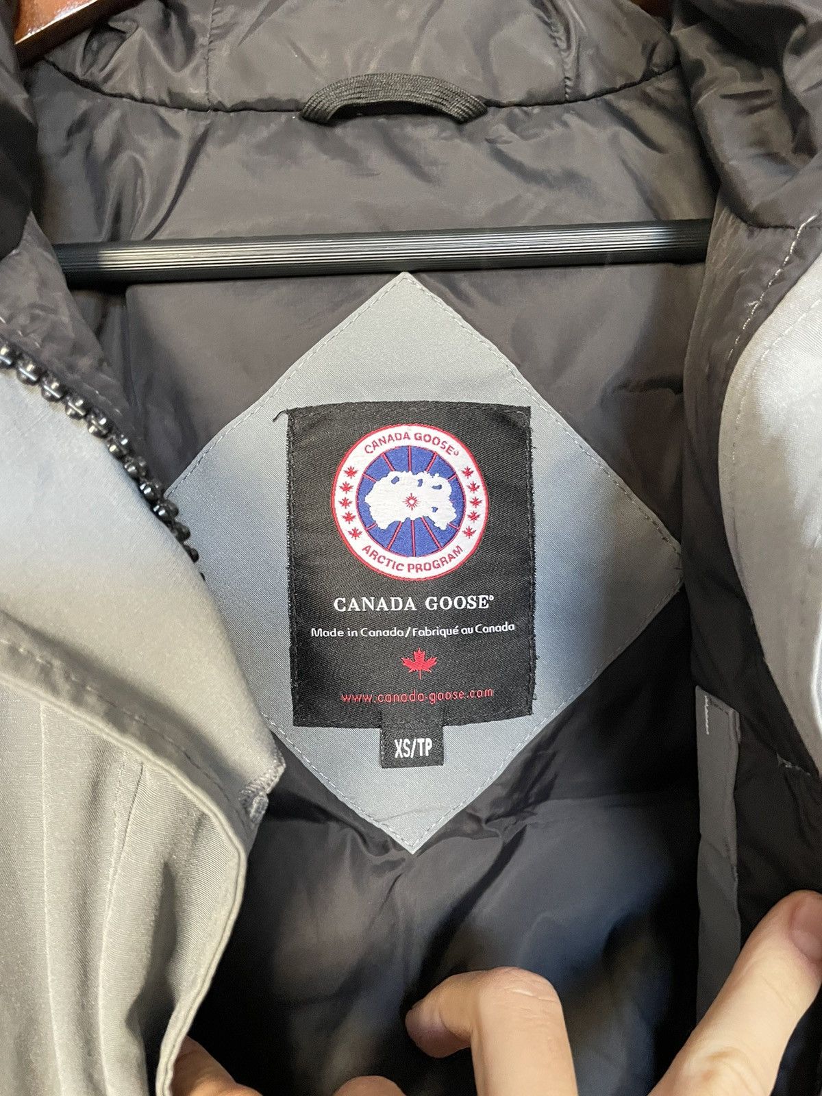 Canada Goose Montebello Bomber Jacket Grey Size XS / US 0-2 / IT 36-38 - 6 Thumbnail
