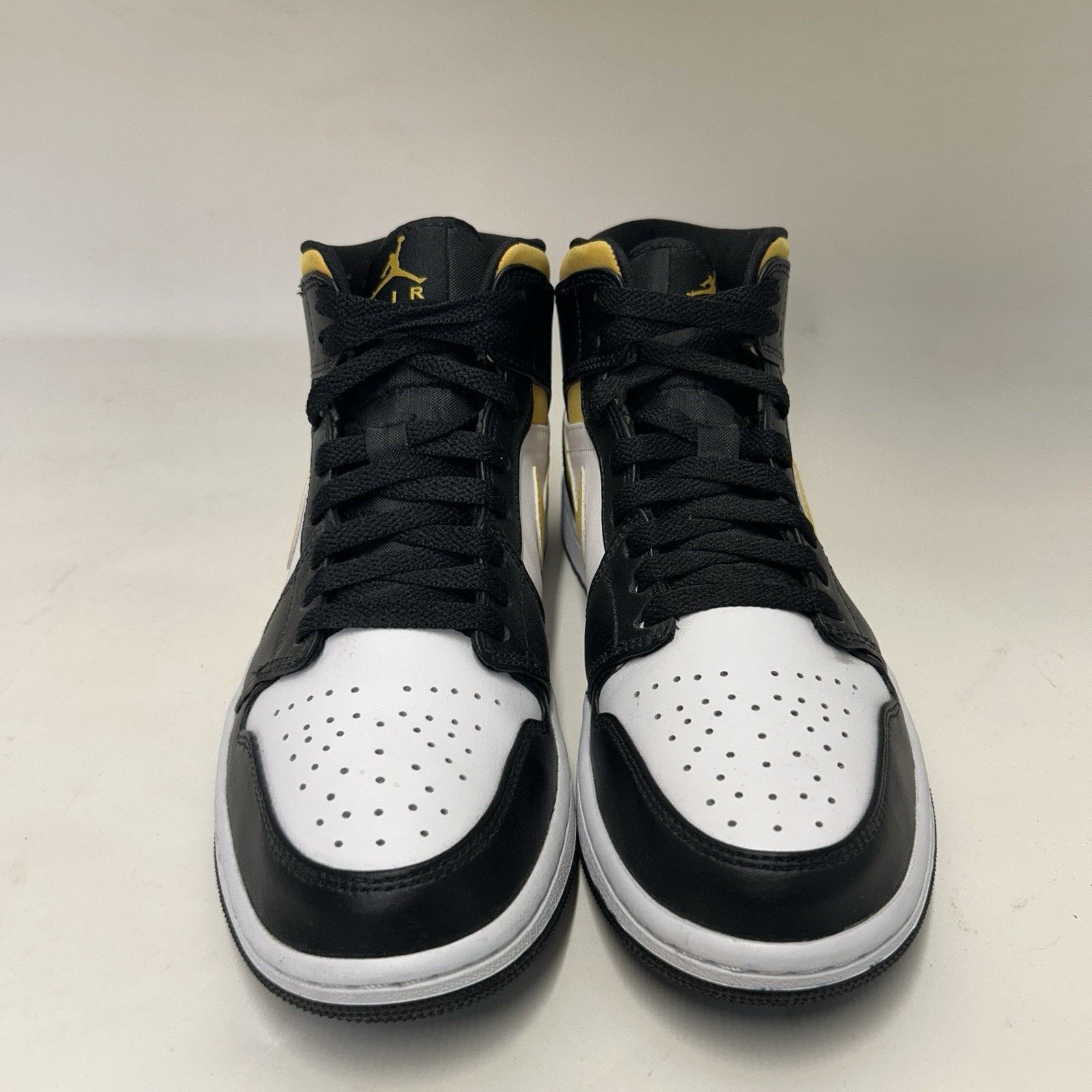 Jordan Brand Nike Jordan 1 Mid Retro “Pollen/Yellow Black” 554724-177 Size US 8 / EU 41 - 2 Thumbnail
