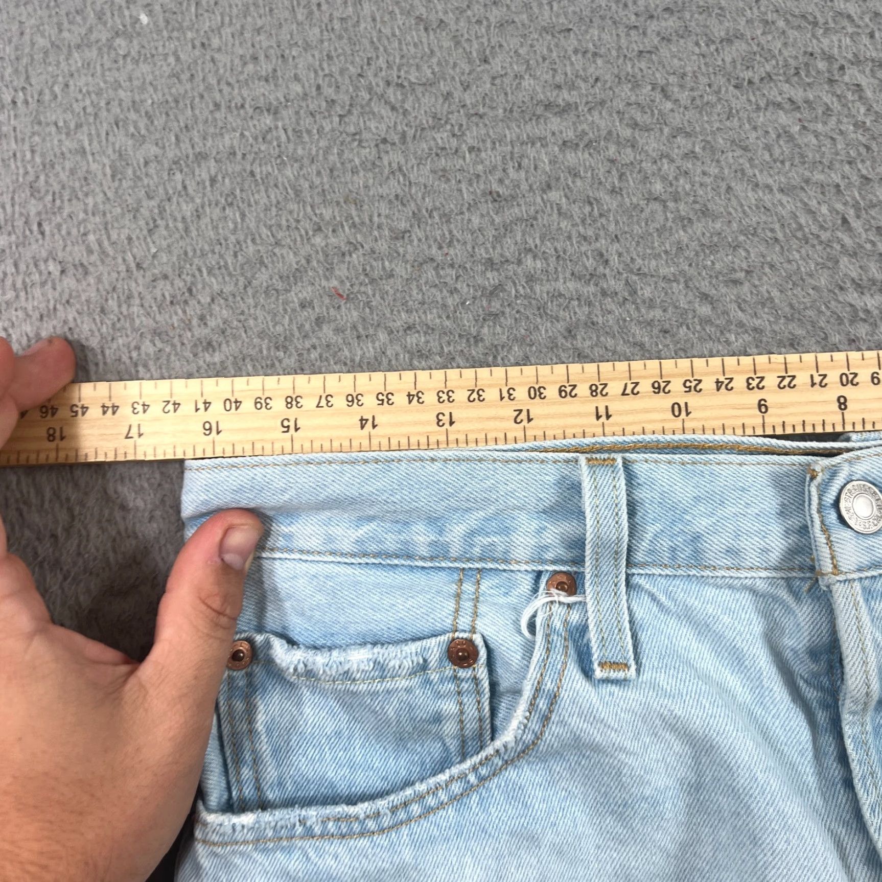 Levi's VINTAGE Levi's 501 Denim Shorts Women Size 30 Blue Destroyed Frayed Hem Regular Size 30" / US 8 / IT 44 - 4 Thumbnail