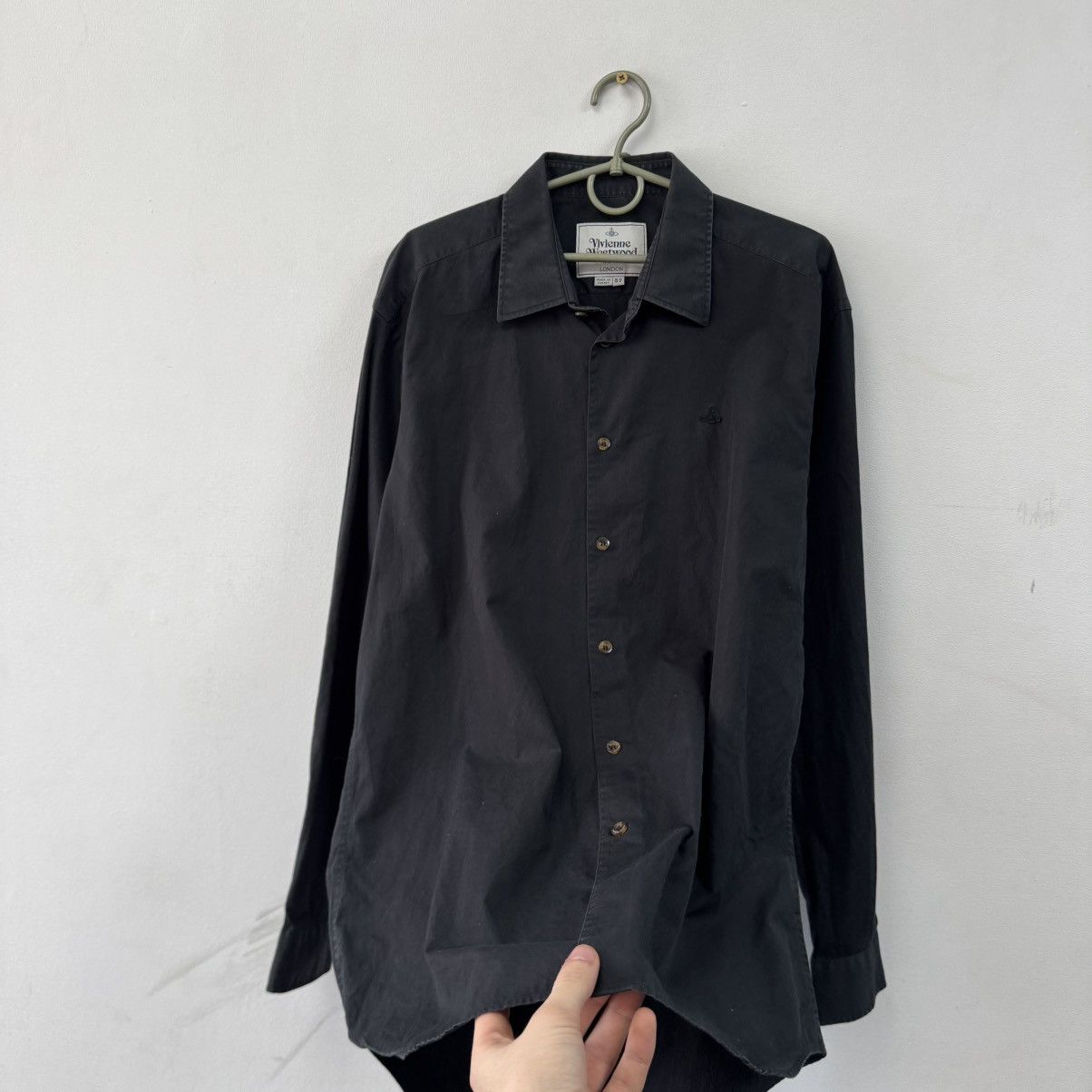 Vivienne Westwood Vivienne Westwood Shirt Orb Logo Button Up Size US L / EU 52-54 / 3 - 3 Thumbnail