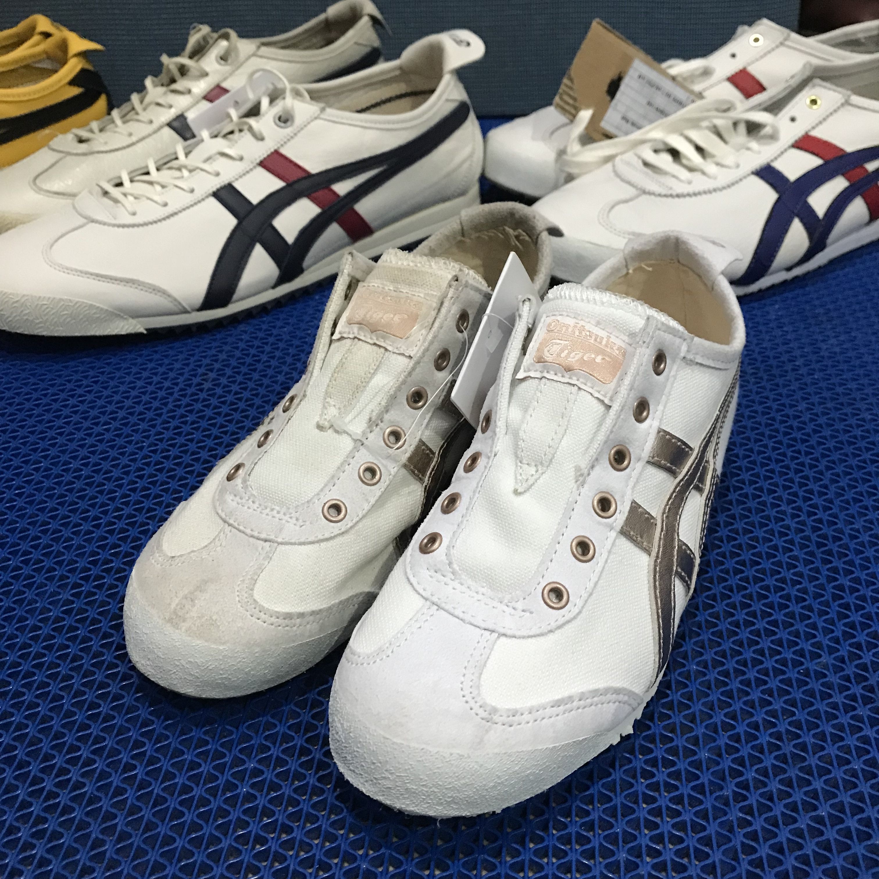Onitsuka Tiger Onitsuka Tiger mexico 66 Gold Line trainners shoe Size US 5 / EU 37 - 11 Thumbnail